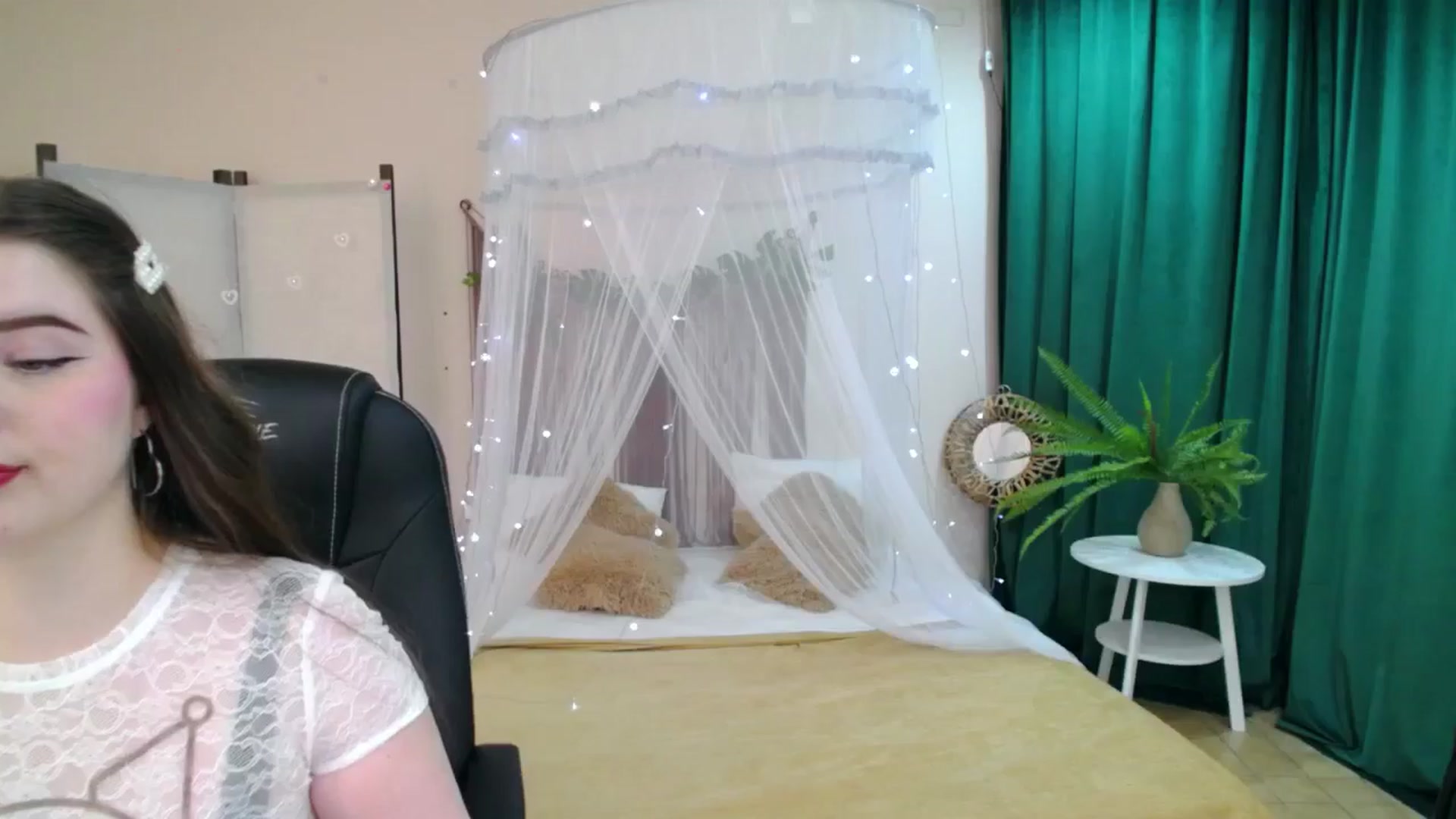 Gallery image thumbnail from AdmireMyEyes's myfreecams stream on, 04/28/2025, 19:46 image 8 of 20