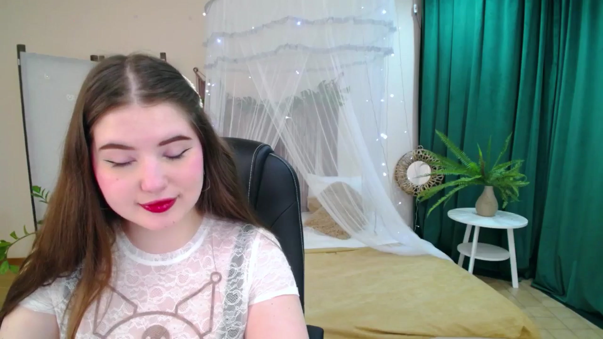 Gallery image thumbnail from AdmireMyEyes's myfreecams stream on, 04/28/2025, 19:46 image 10 of 20