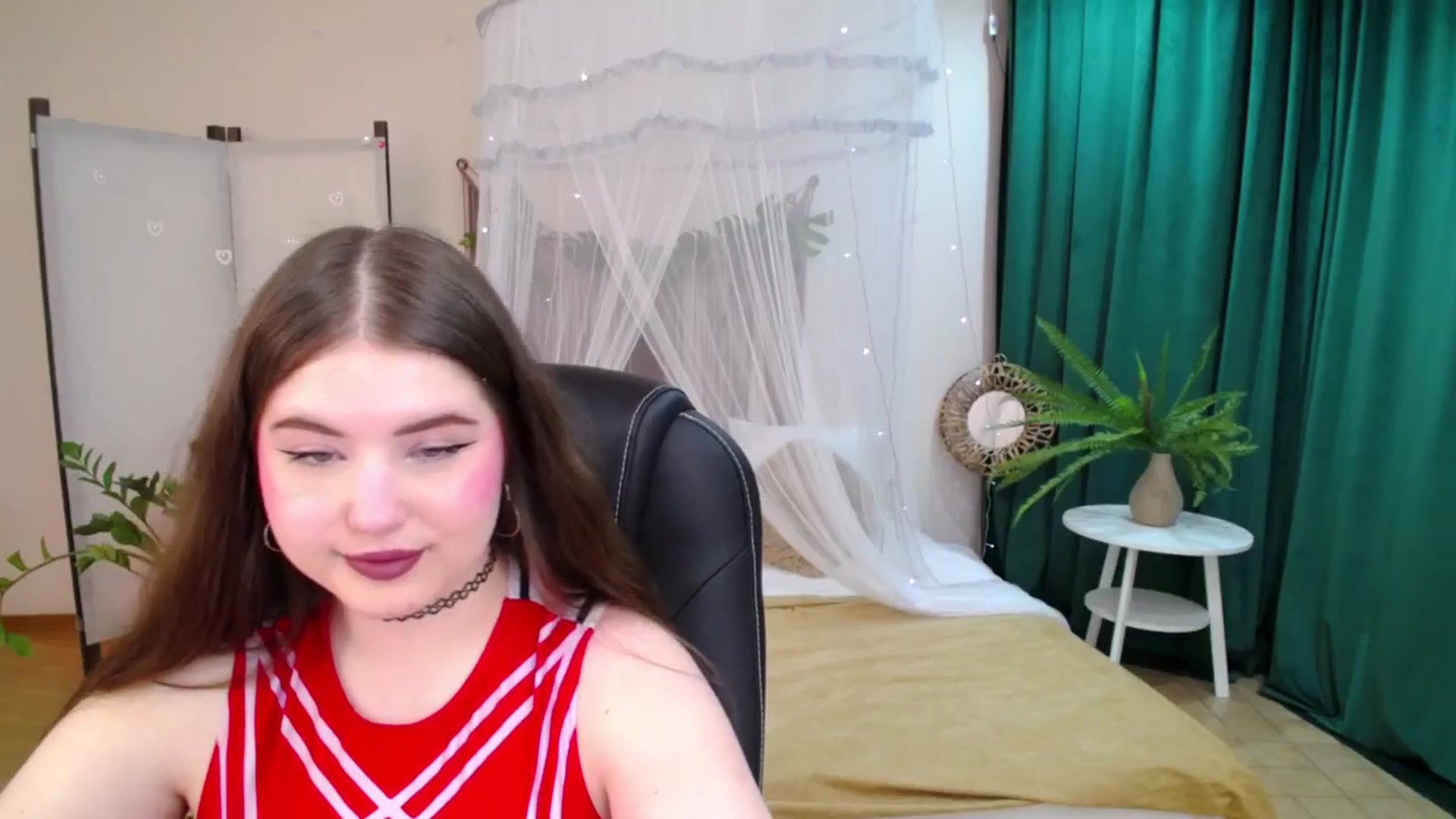 Gallery image thumbnail from AdmireMyEyes's myfreecams stream on, 04/29/2025, 21:47 image 10 of 20