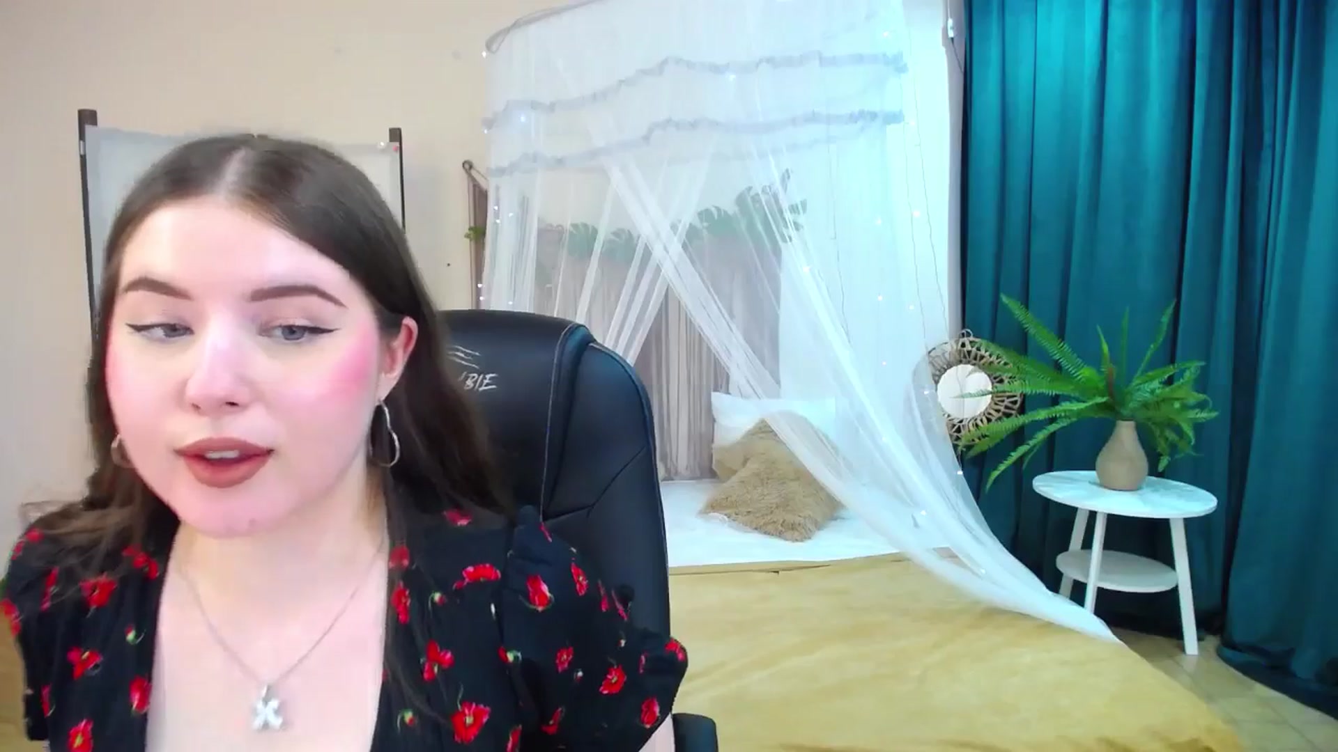 Gallery image thumbnail from AdmireMyEyes's myfreecams stream on, 05/03/2025, 09:24 image 9 of 20