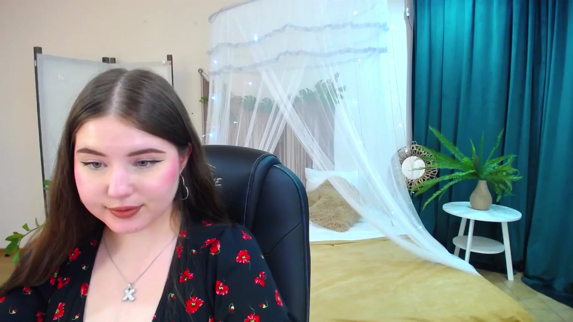 Gallery image thumbnail from AdmireMyEyes's myfreecams stream on, 05/03/2025, 09:24 image 11 of 20