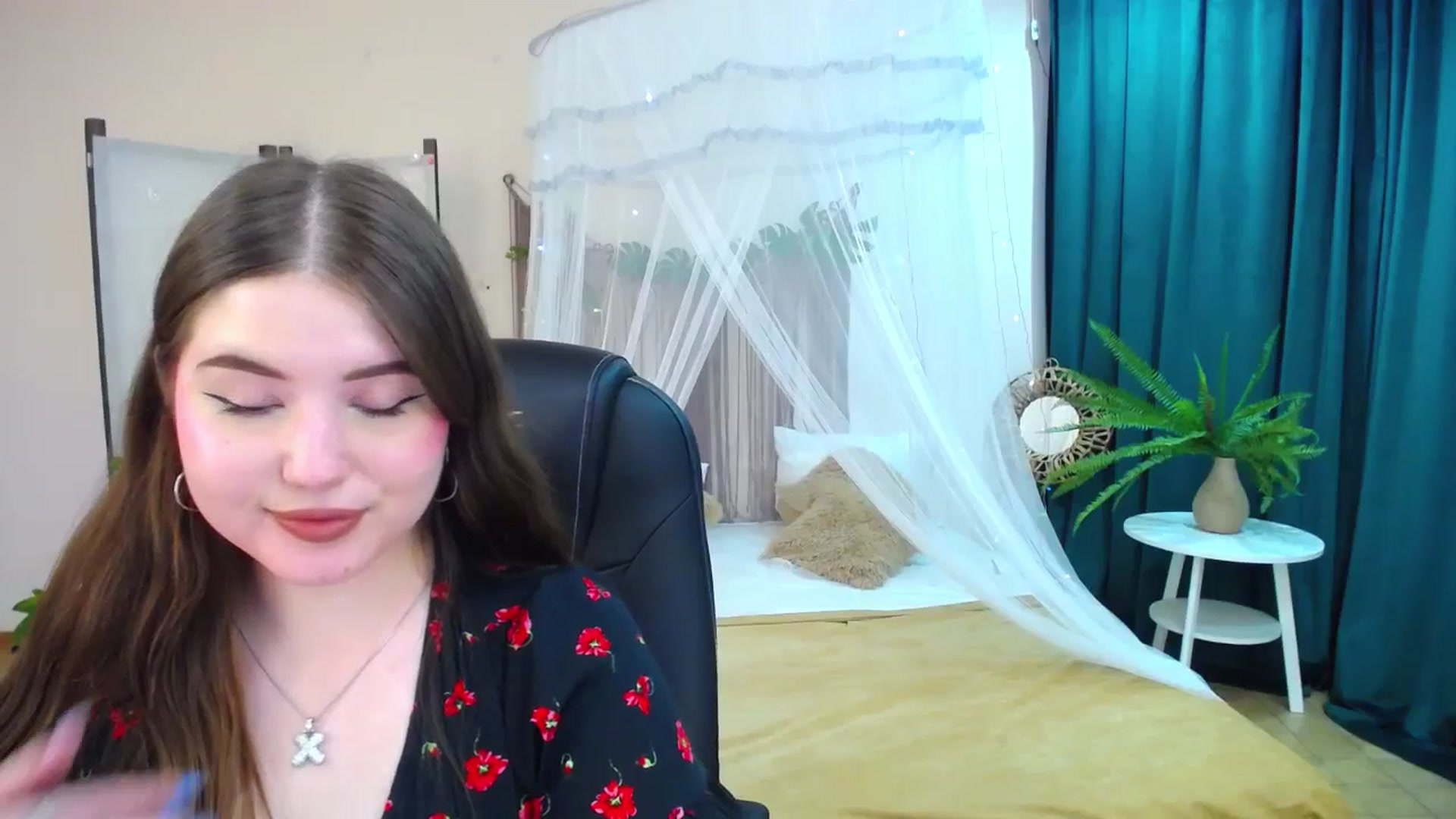 Gallery image thumbnail from AdmireMyEyes's myfreecams stream on, 05/03/2025, 09:24 image 7 of 20