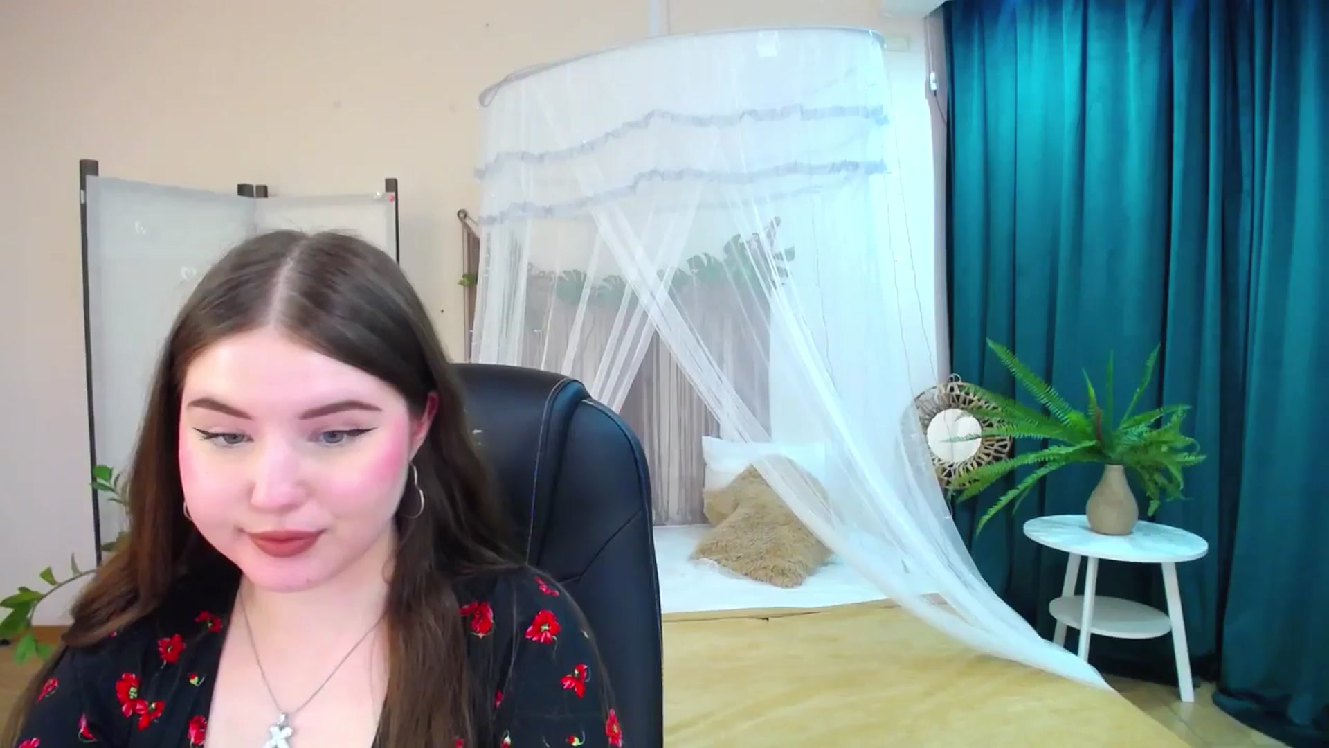 Gallery image thumbnail from AdmireMyEyes's myfreecams stream on, 05/03/2025, 09:24 image 20 of 20