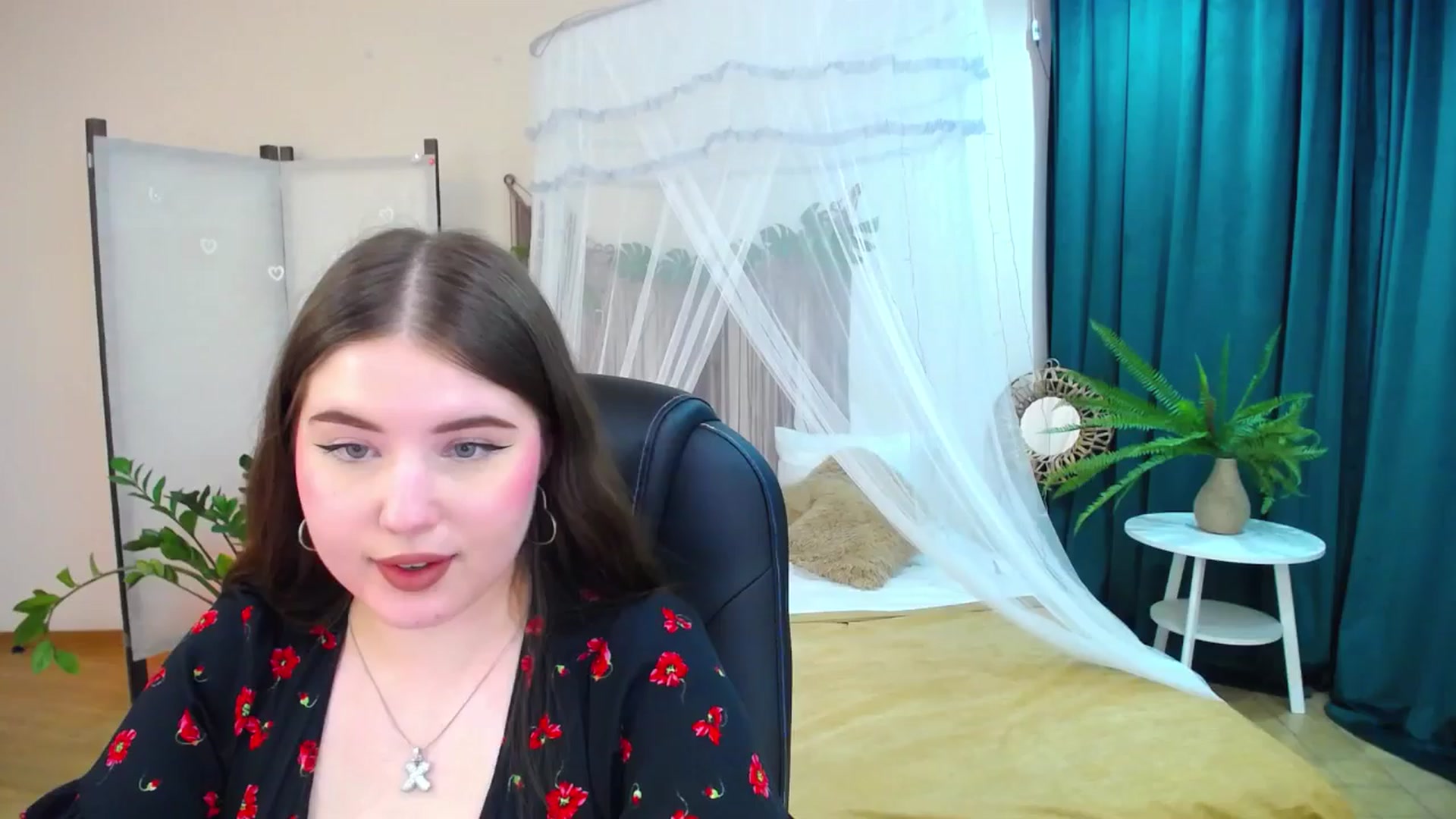 Gallery image thumbnail from AdmireMyEyes's myfreecams stream on, 05/03/2025, 09:24 image 10 of 20