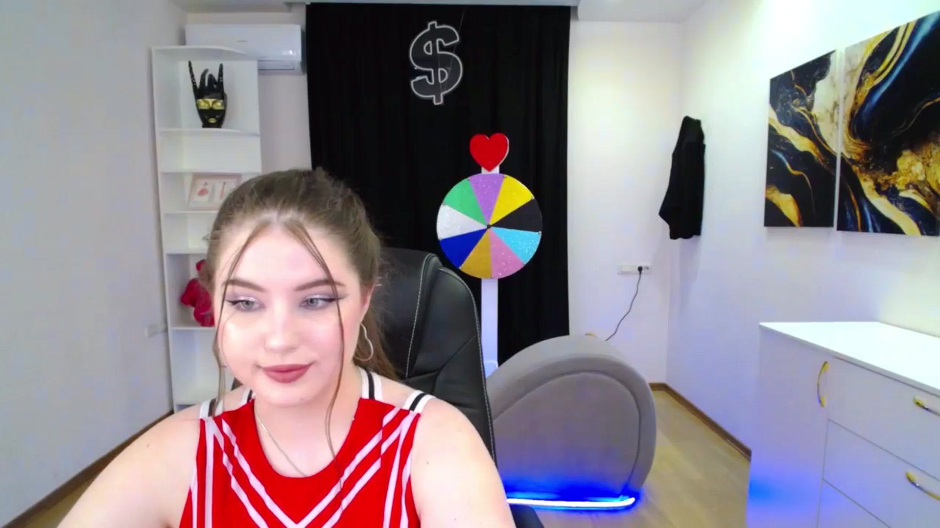 Gallery image thumbnail from AdmireMyEyes's myfreecams stream on, 05/04/2025, 08:54 image 15 of 20