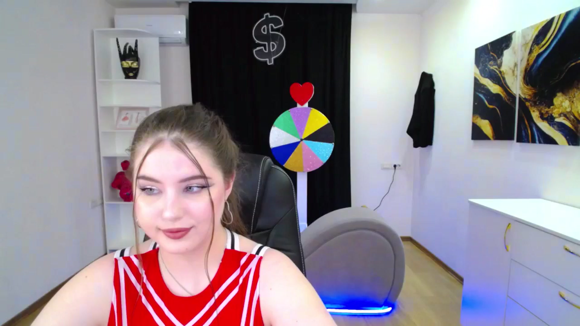 Gallery image thumbnail from AdmireMyEyes's myfreecams stream on, 05/04/2025, 08:54 image 17 of 20