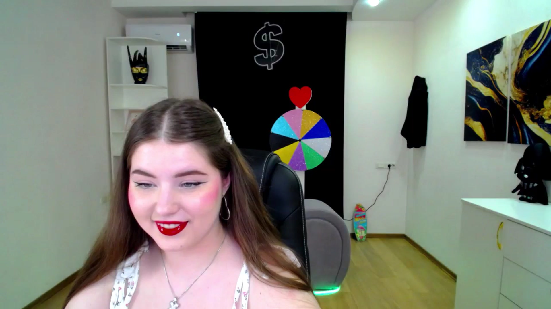 Gallery image thumbnail from AdmireMyEyes's myfreecams stream on, 05/05/2025, 07:00 image 16 of 20