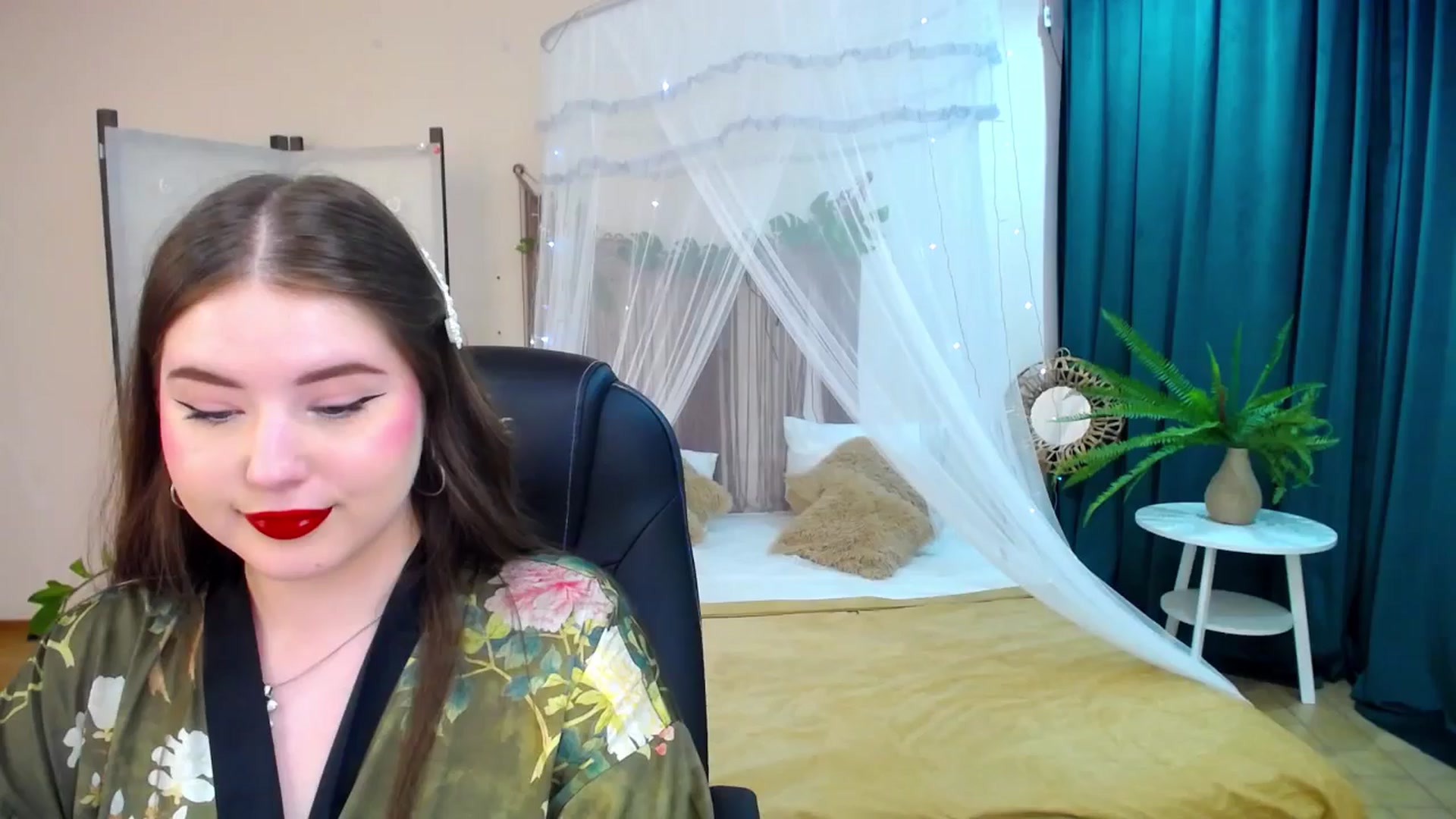 Gallery image thumbnail from AdmireMyEyes's myfreecams stream on, 05/05/2025, 09:24 image 5 of 20