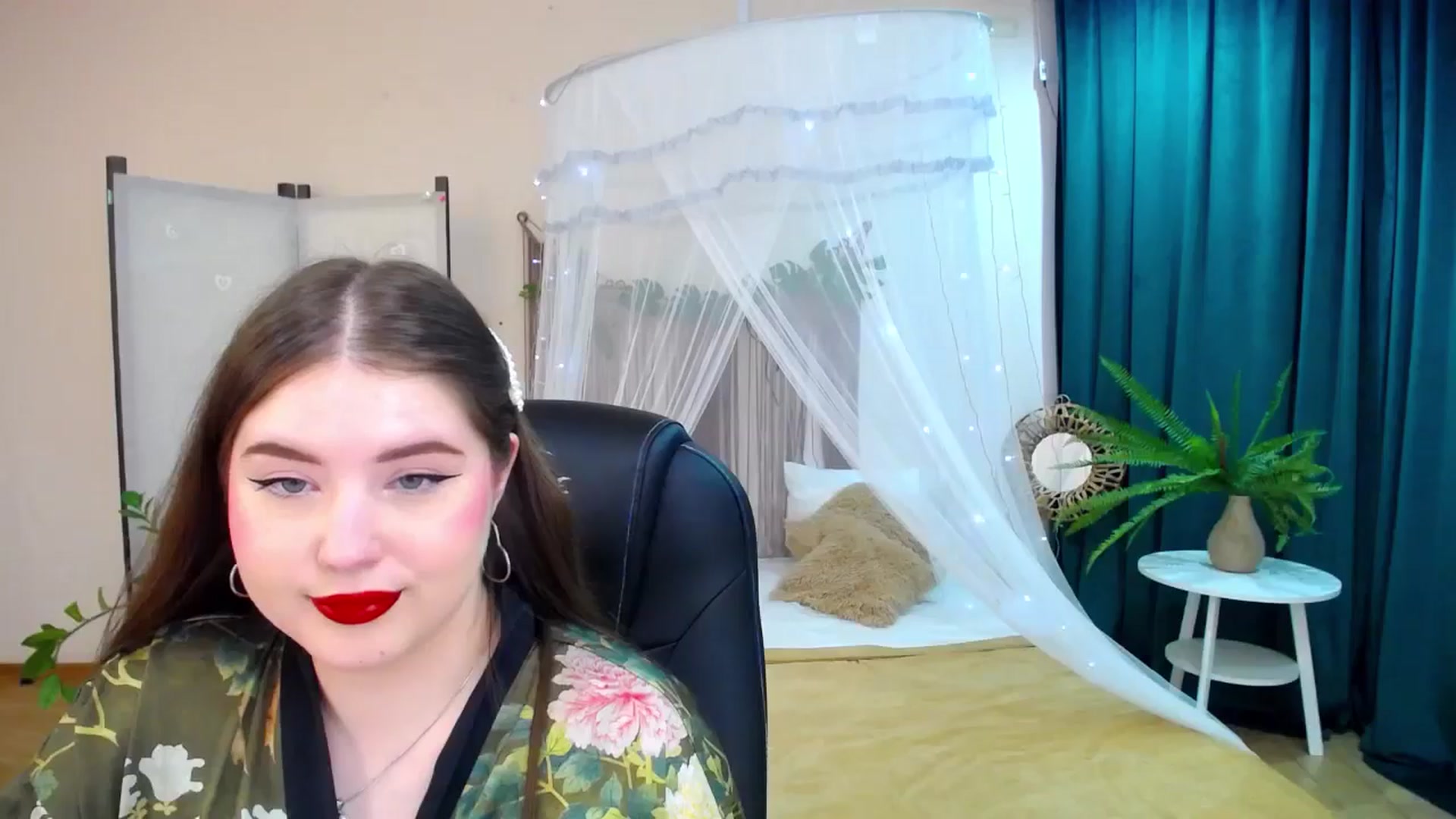 Gallery image thumbnail from AdmireMyEyes's myfreecams stream on, 05/05/2025, 09:50 image 17 of 20