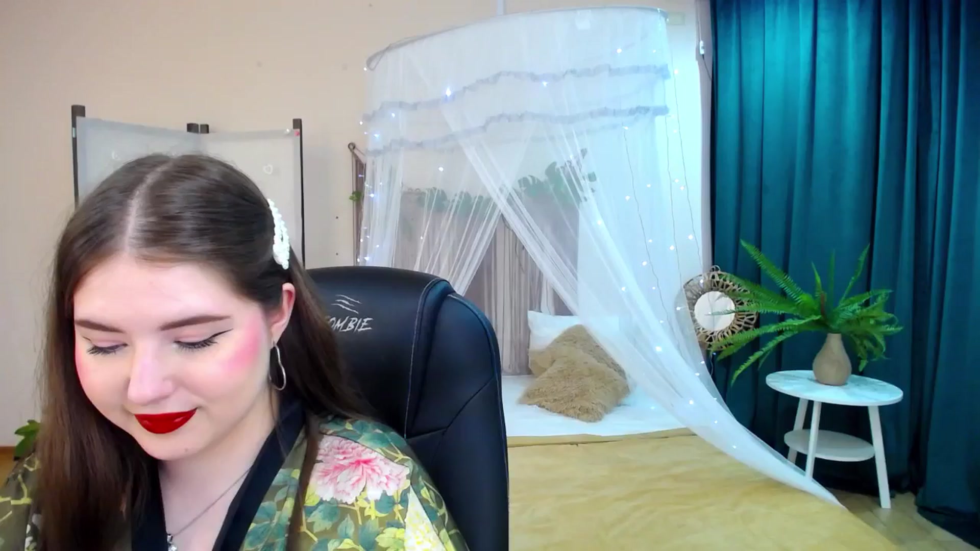 Gallery image thumbnail from AdmireMyEyes's myfreecams stream on, 05/05/2025, 09:50 image 19 of 20