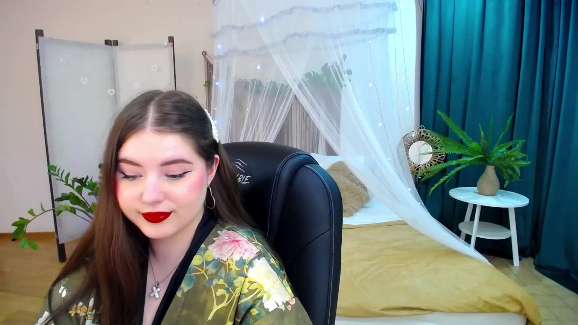 Gallery image thumbnail from AdmireMyEyes's myfreecams stream on, 05/05/2025, 09:50 image 3 of 20