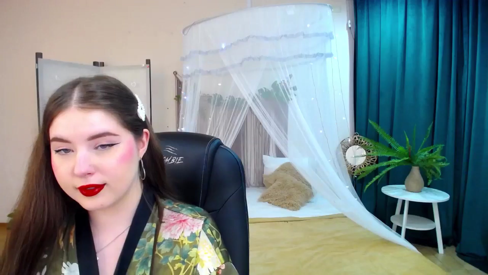 Gallery image thumbnail from AdmireMyEyes's myfreecams stream on, 05/05/2025, 09:50 image 16 of 20
