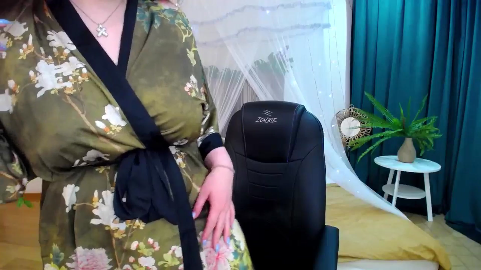 Gallery image thumbnail from AdmireMyEyes's myfreecams stream on, 05/05/2025, 09:50 image 6 of 20