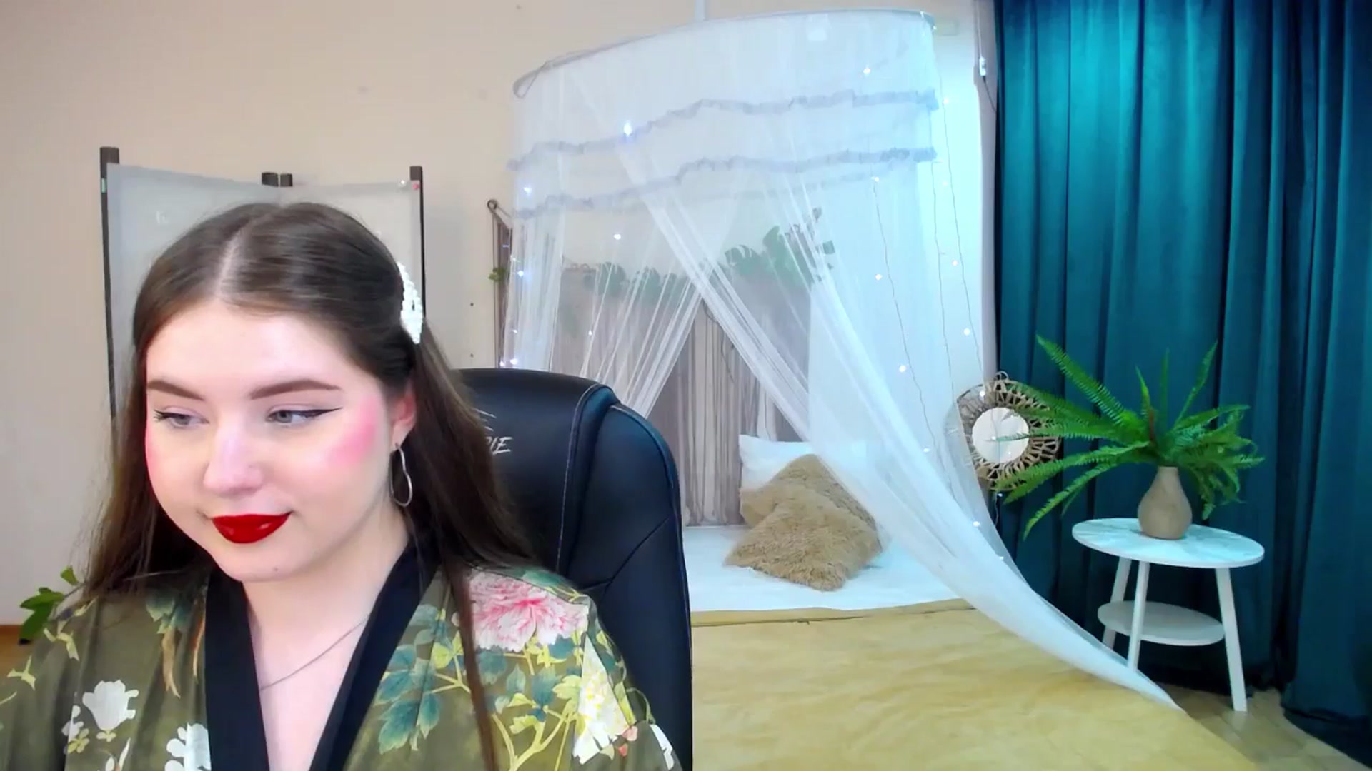Gallery image thumbnail from AdmireMyEyes's myfreecams stream on, 05/05/2025, 09:50 image 14 of 20