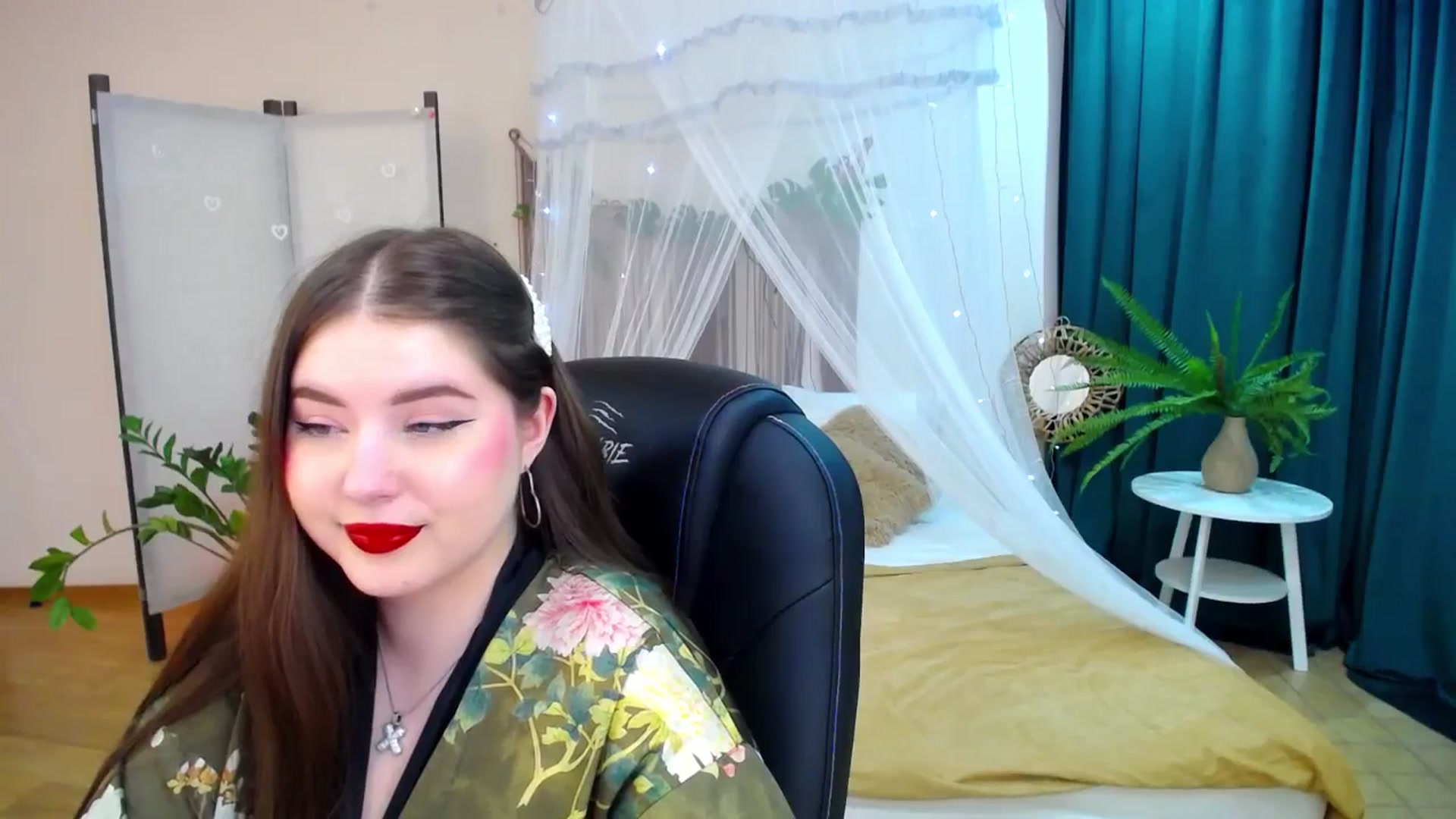 Gallery image thumbnail from AdmireMyEyes's myfreecams stream on, 05/05/2025, 09:50 image 2 of 20