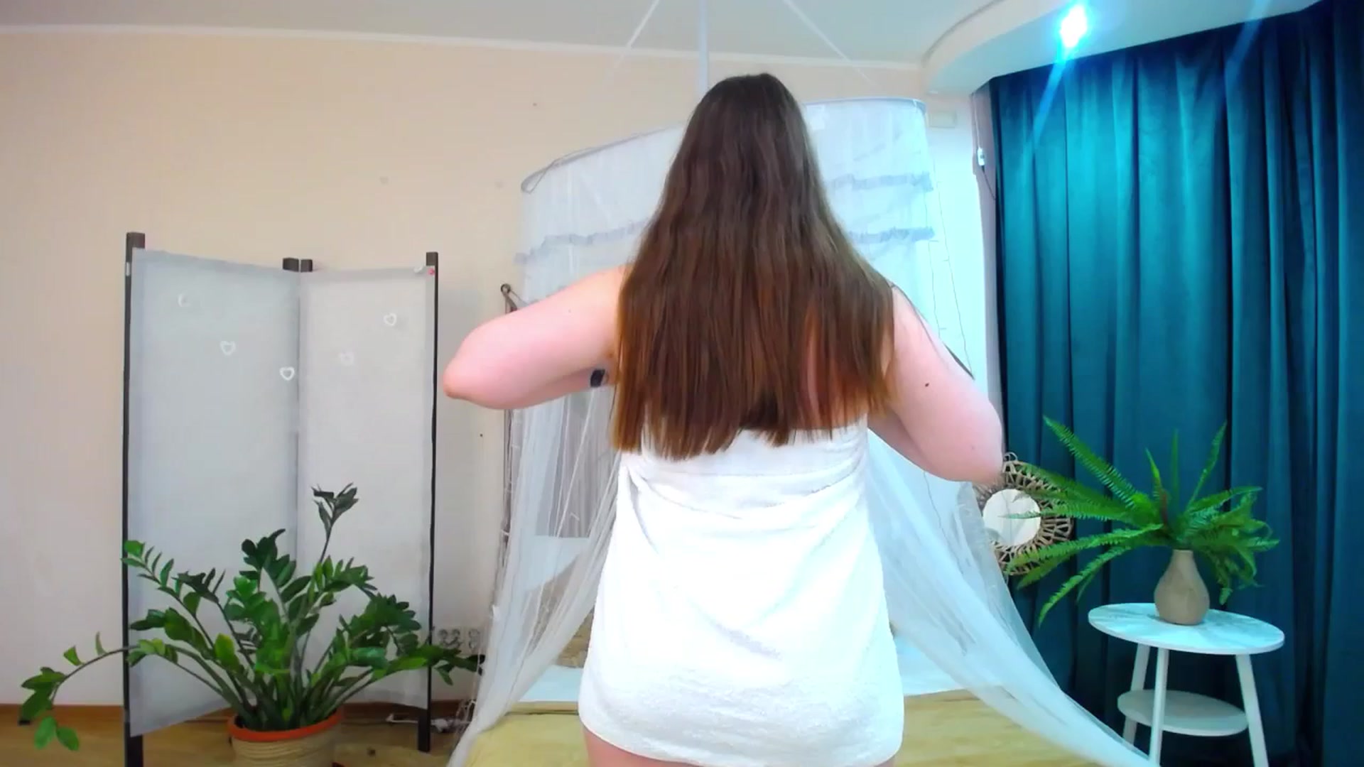 Gallery image thumbnail from AdmireMyEyes's myfreecams stream on, 05/06/2025, 08:28 image 13 of 20