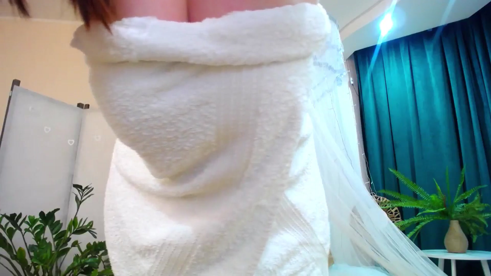 Gallery image thumbnail from AdmireMyEyes's myfreecams stream on, 05/06/2025, 08:28 image 15 of 20