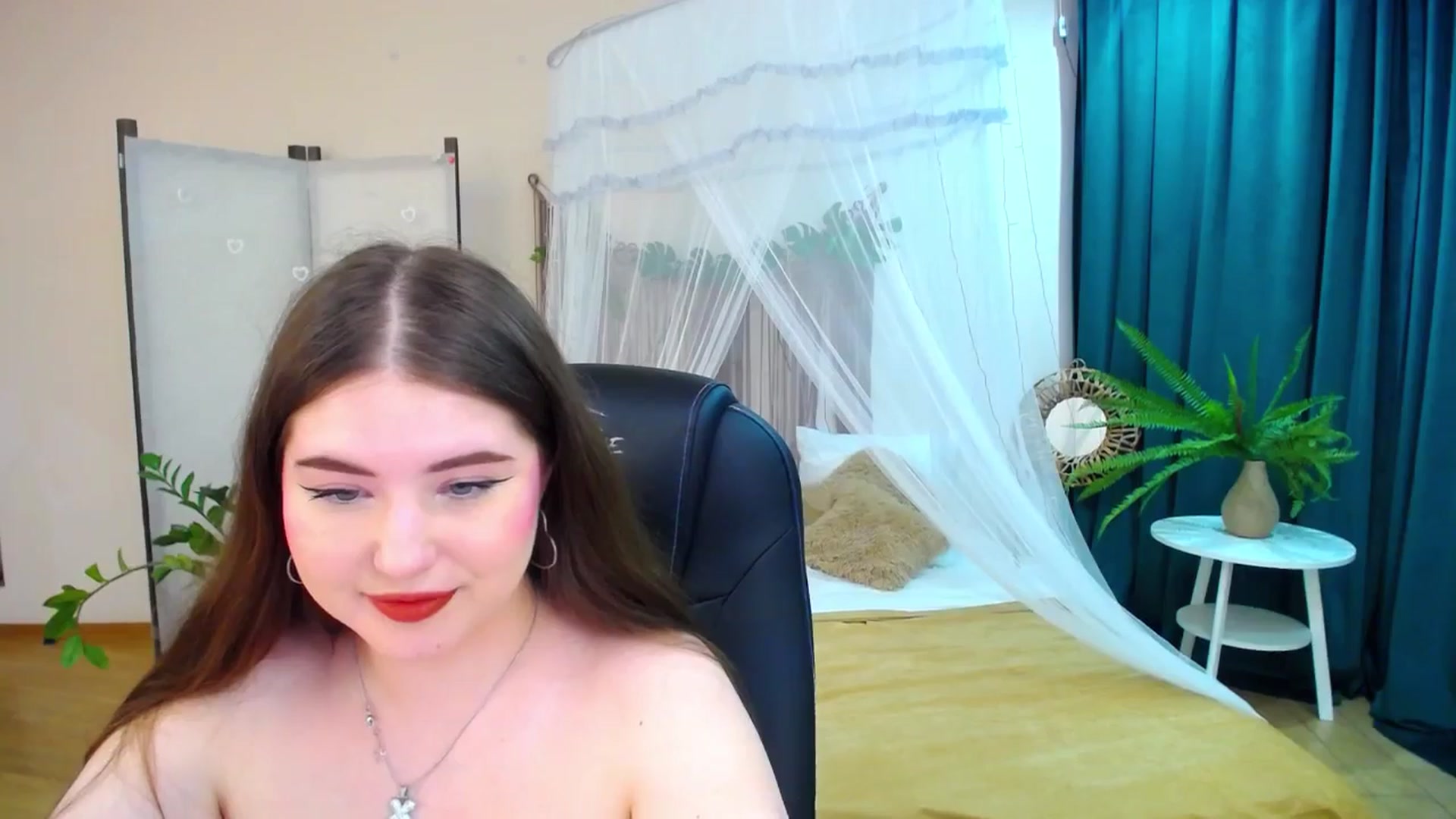 Gallery image thumbnail from AdmireMyEyes's myfreecams stream on, 05/06/2025, 08:28 image 20 of 20