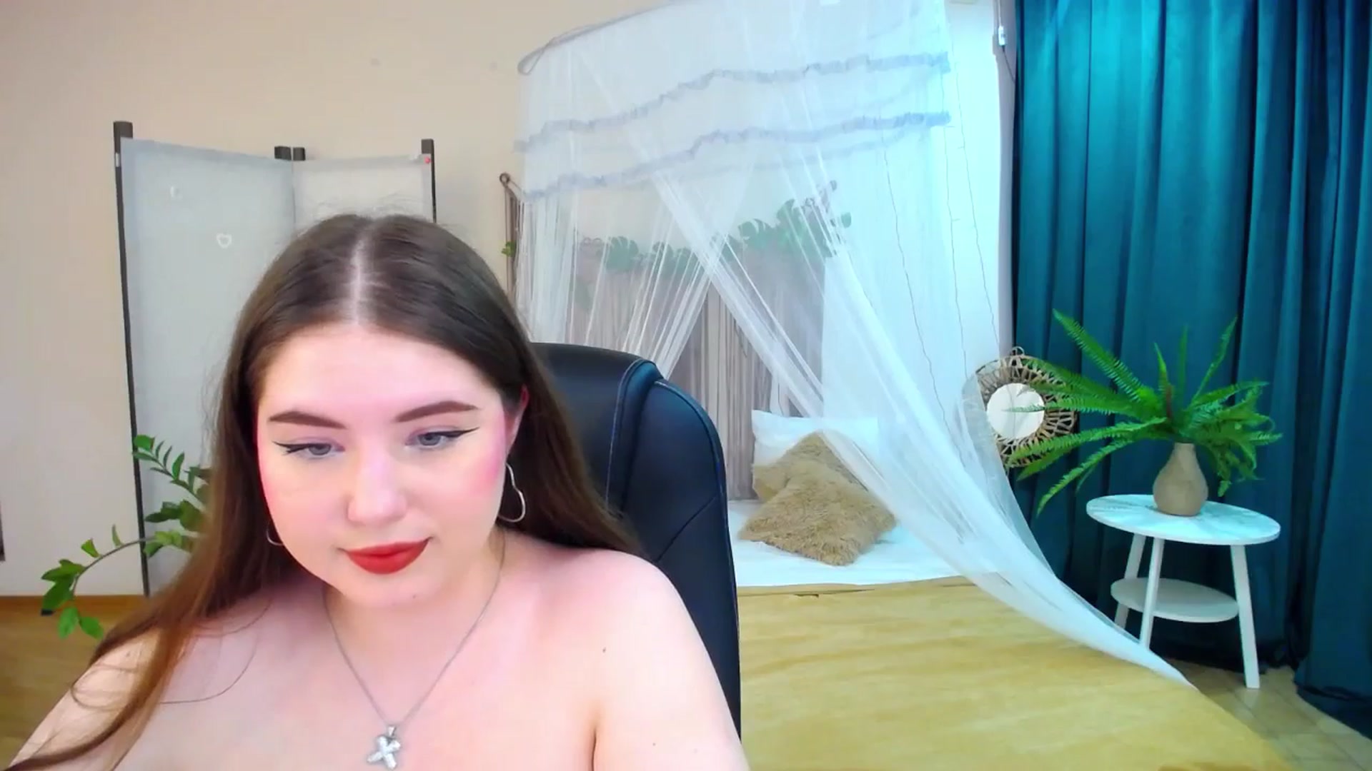 Gallery image thumbnail from AdmireMyEyes's myfreecams stream on, 05/06/2025, 09:49 image 9 of 20