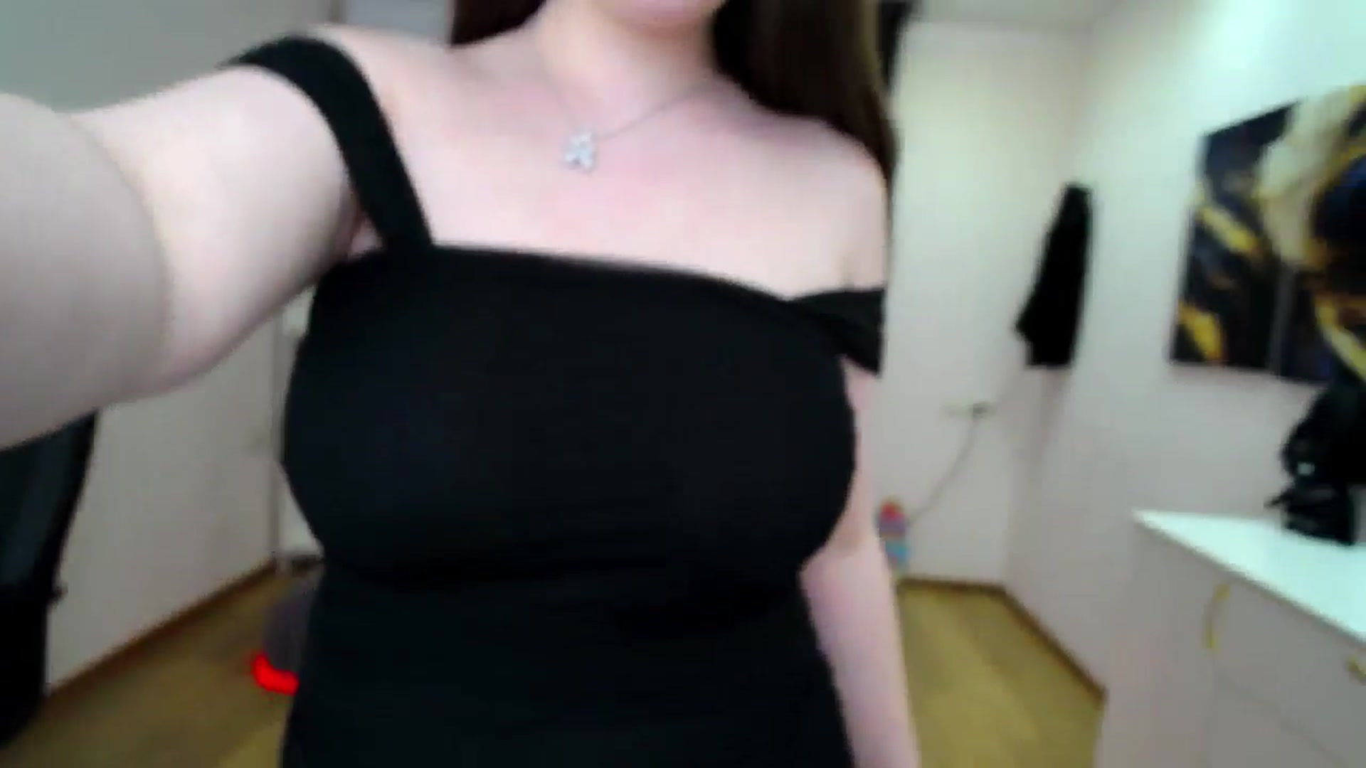 Gallery image thumbnail from AdmireMyEyes's myfreecams stream on, 05/08/2025, 01:01 image 14 of 20