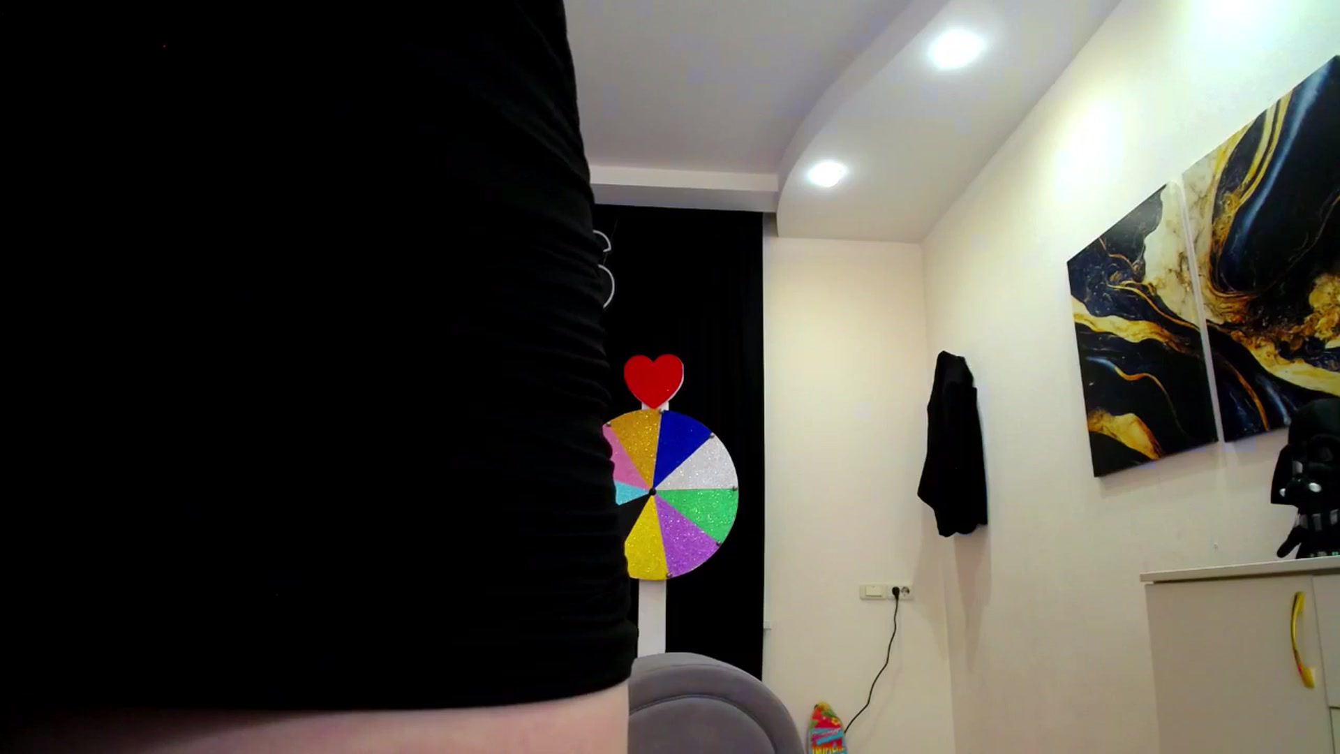Gallery image thumbnail from AdmireMyEyes's myfreecams stream on, 05/08/2025, 01:01 image 11 of 20
