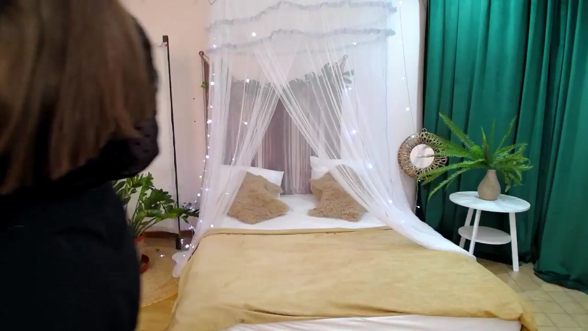 Gallery image thumbnail from AdmireMyEyes's myfreecams stream on, 05/08/2025, 19:47 image 9 of 20