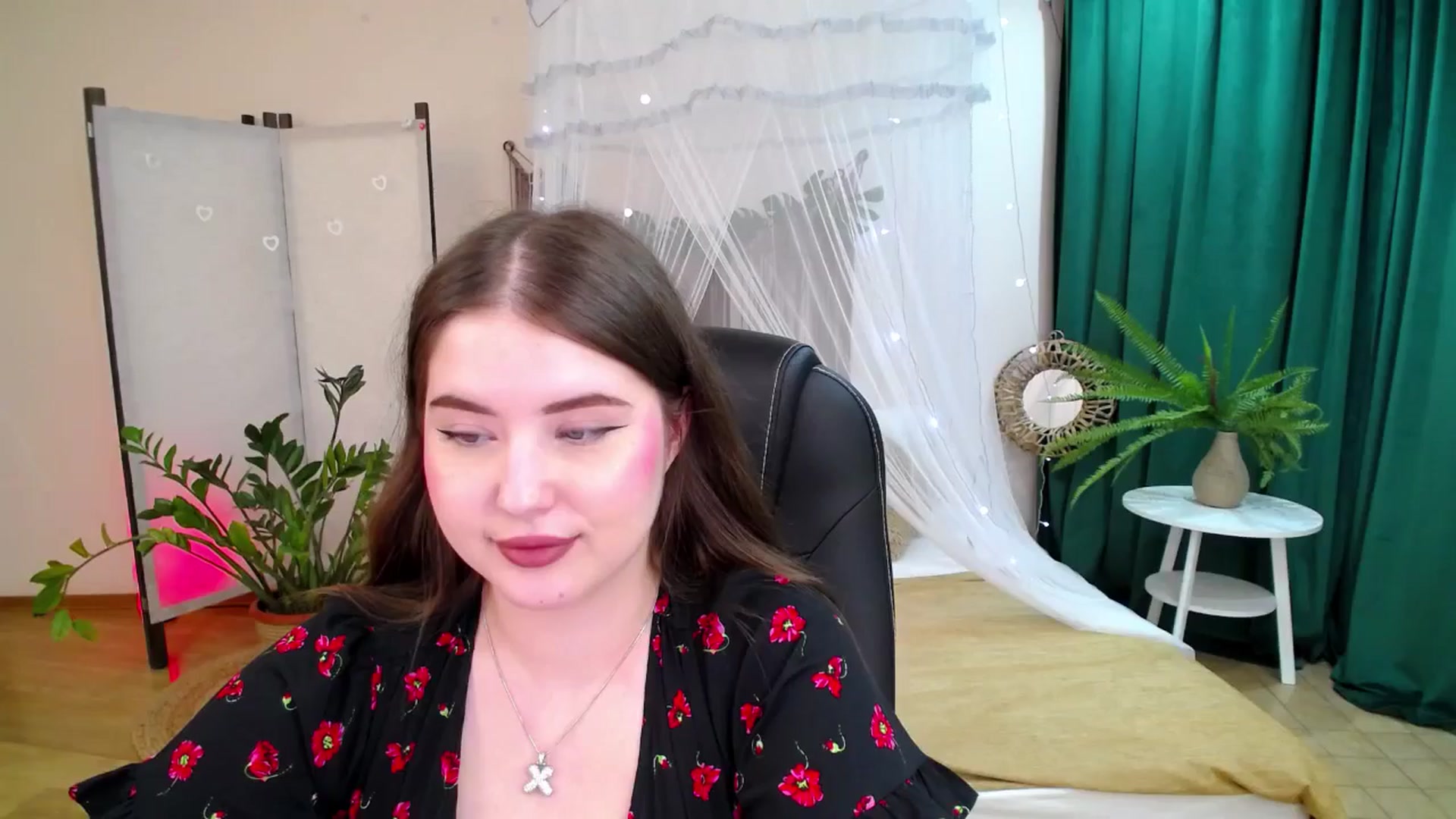 Gallery image thumbnail from AdmireMyEyes's myfreecams stream on, 05/09/2025, 01:06 image 1 of 20
