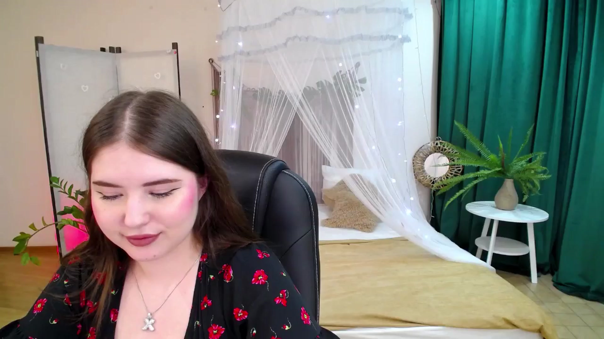 Gallery image thumbnail from AdmireMyEyes's myfreecams stream on, 05/09/2025, 01:06 image 7 of 20