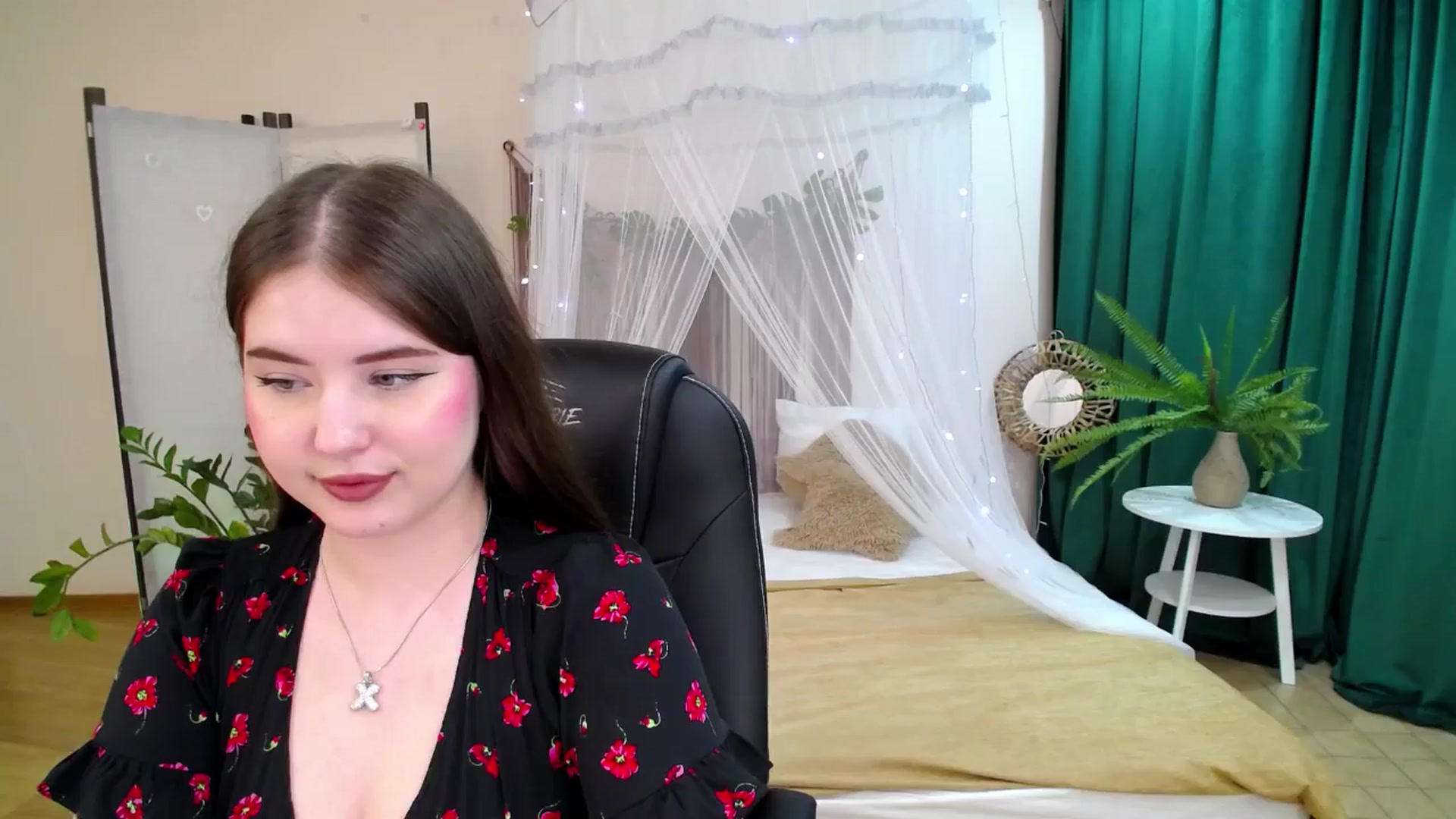 Gallery image thumbnail from AdmireMyEyes's myfreecams stream on, 05/09/2025, 01:06 image 8 of 20