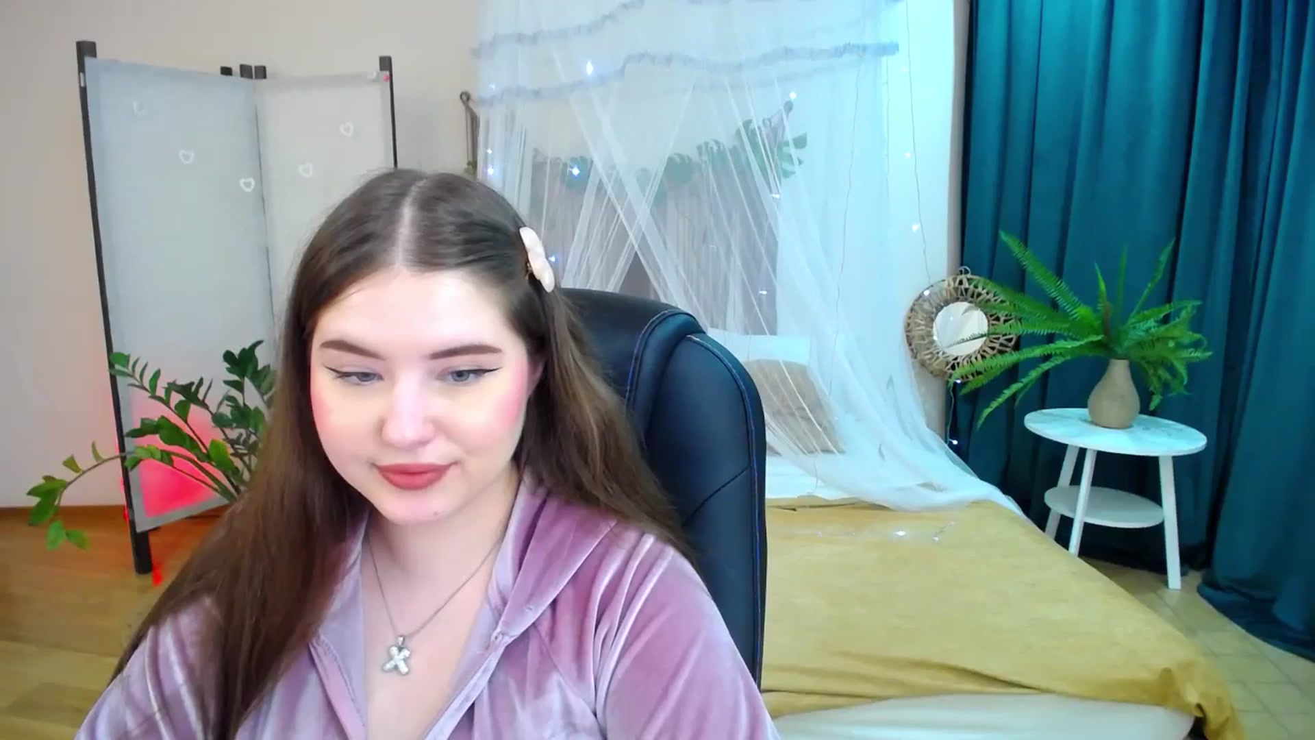 Gallery image thumbnail from AdmireMyEyes's myfreecams stream on, 05/10/2025, 23:50 image 3 of 20
