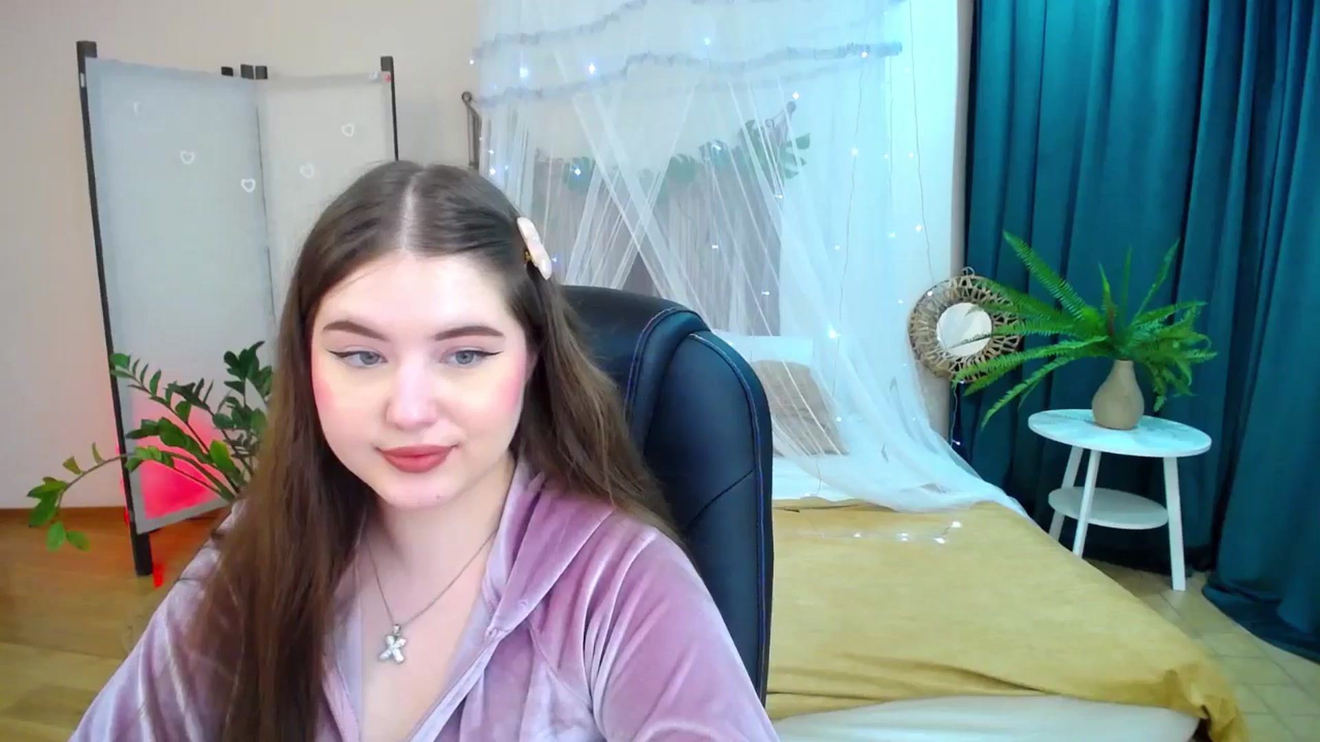 Gallery image thumbnail from AdmireMyEyes's myfreecams stream on, 05/10/2025, 23:50 image 8 of 20