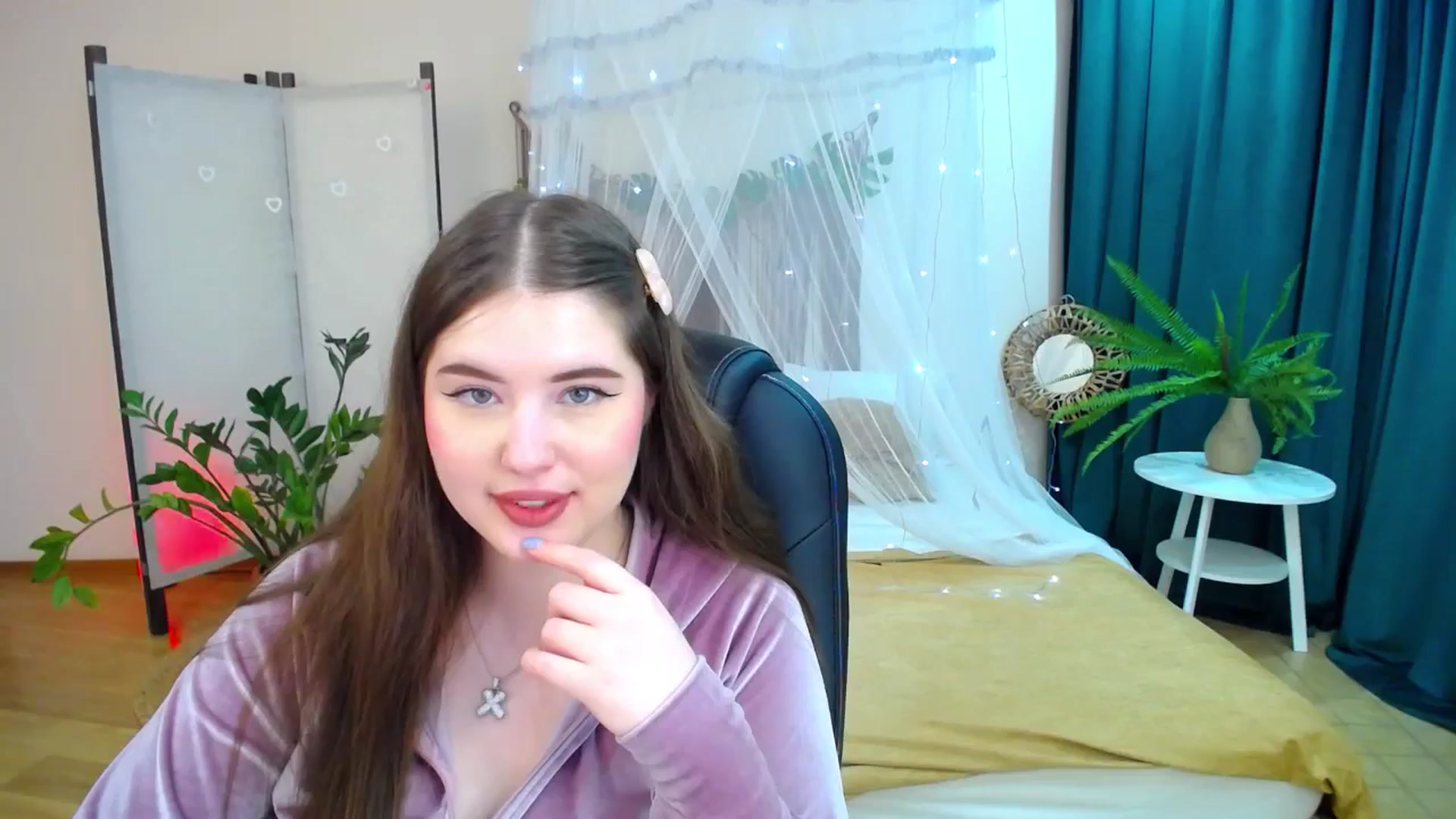 Gallery image thumbnail from AdmireMyEyes's myfreecams stream on, 05/10/2025, 23:50 image 9 of 20