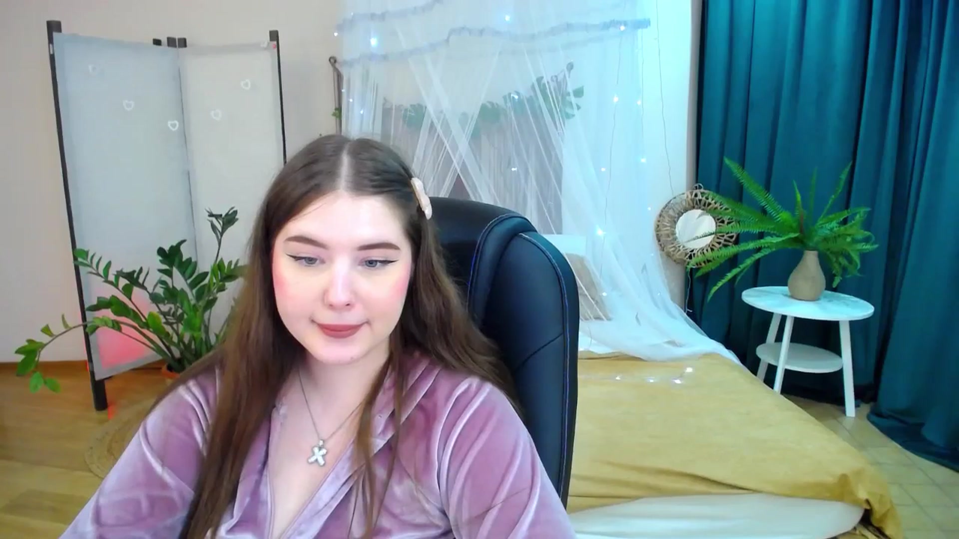 Gallery image thumbnail from AdmireMyEyes's myfreecams stream on, 05/11/2025, 24:53 image 3 of 20