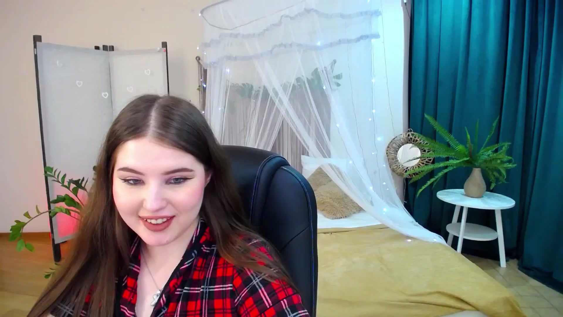 Gallery image thumbnail from AdmireMyEyes's myfreecams stream on, 05/13/2025, 07:19 image 8 of 20
