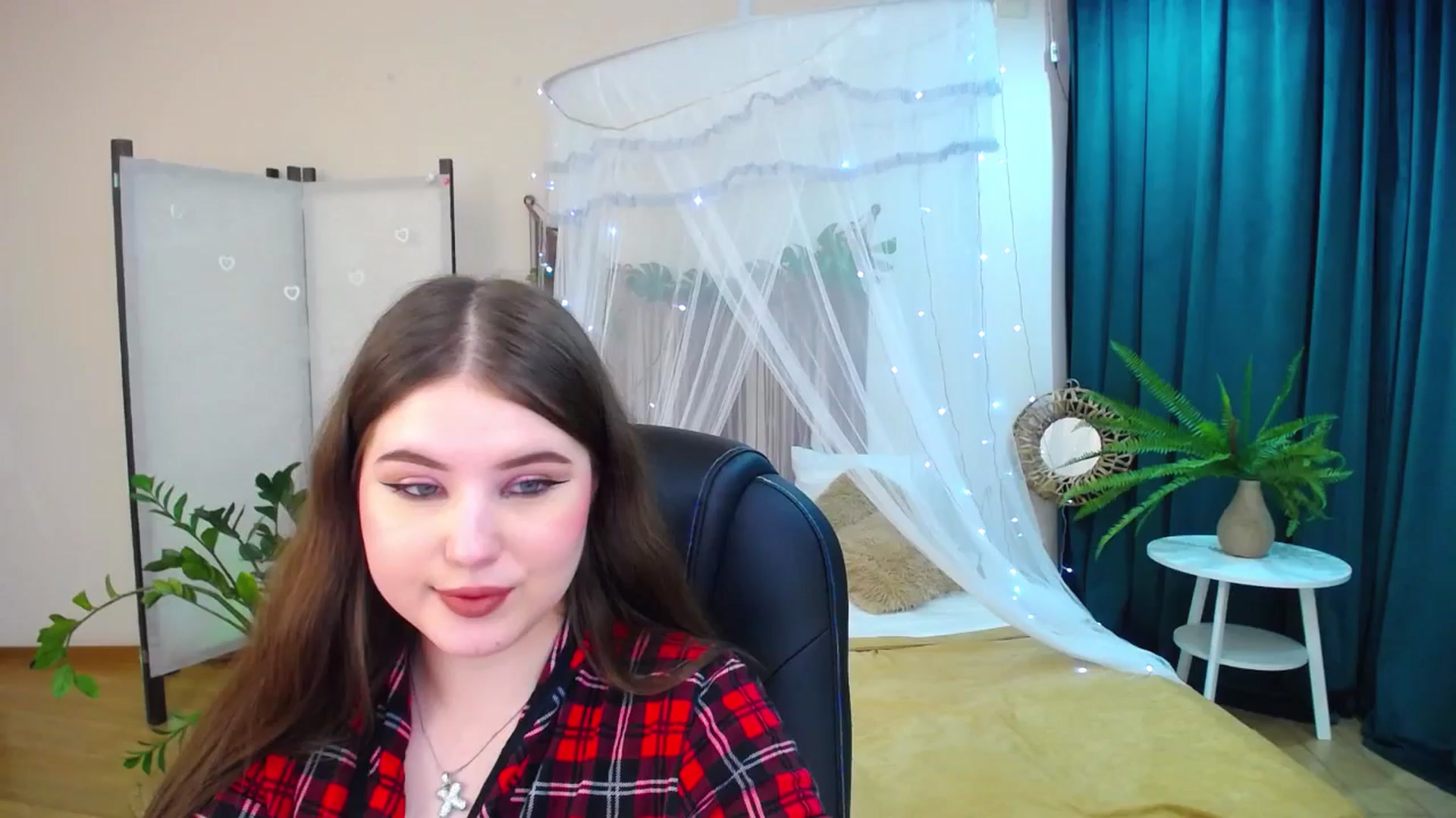 Gallery image thumbnail from AdmireMyEyes's myfreecams stream on, 05/13/2025, 07:47 image 1 of 20