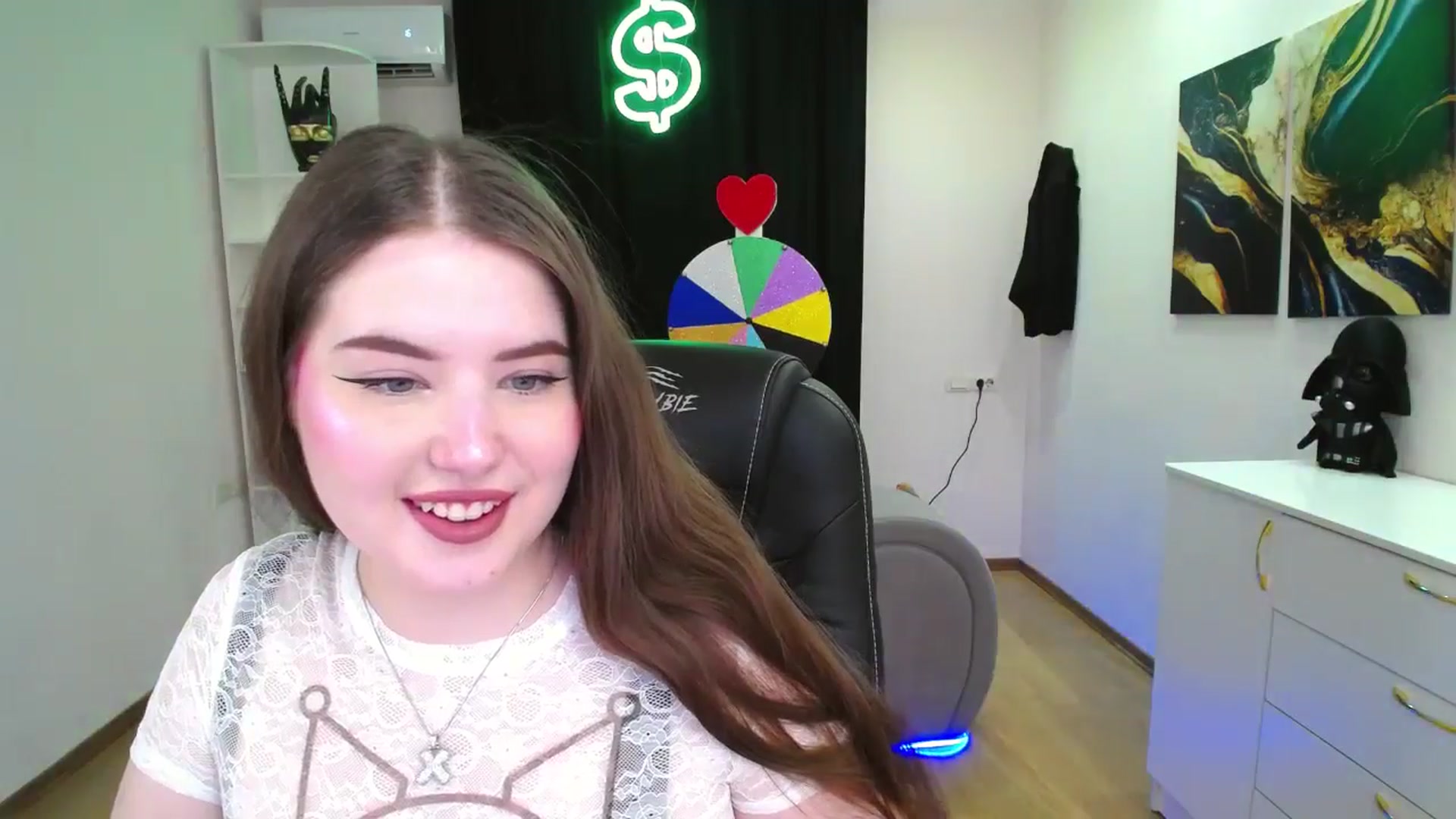 Gallery image thumbnail from AdmireMyEyes's myfreecams stream on, 05/14/2025, 07:25 image 18 of 20