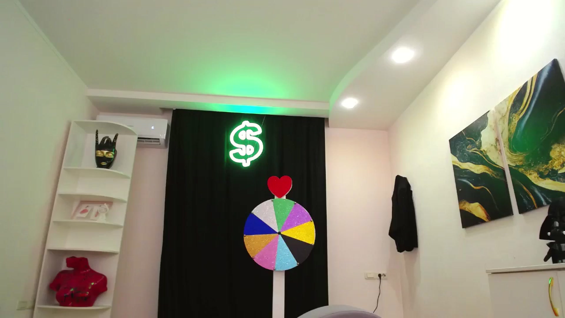 Gallery image thumbnail from AdmireMyEyes's myfreecams stream on, 05/14/2025, 07:25 image 1 of 20