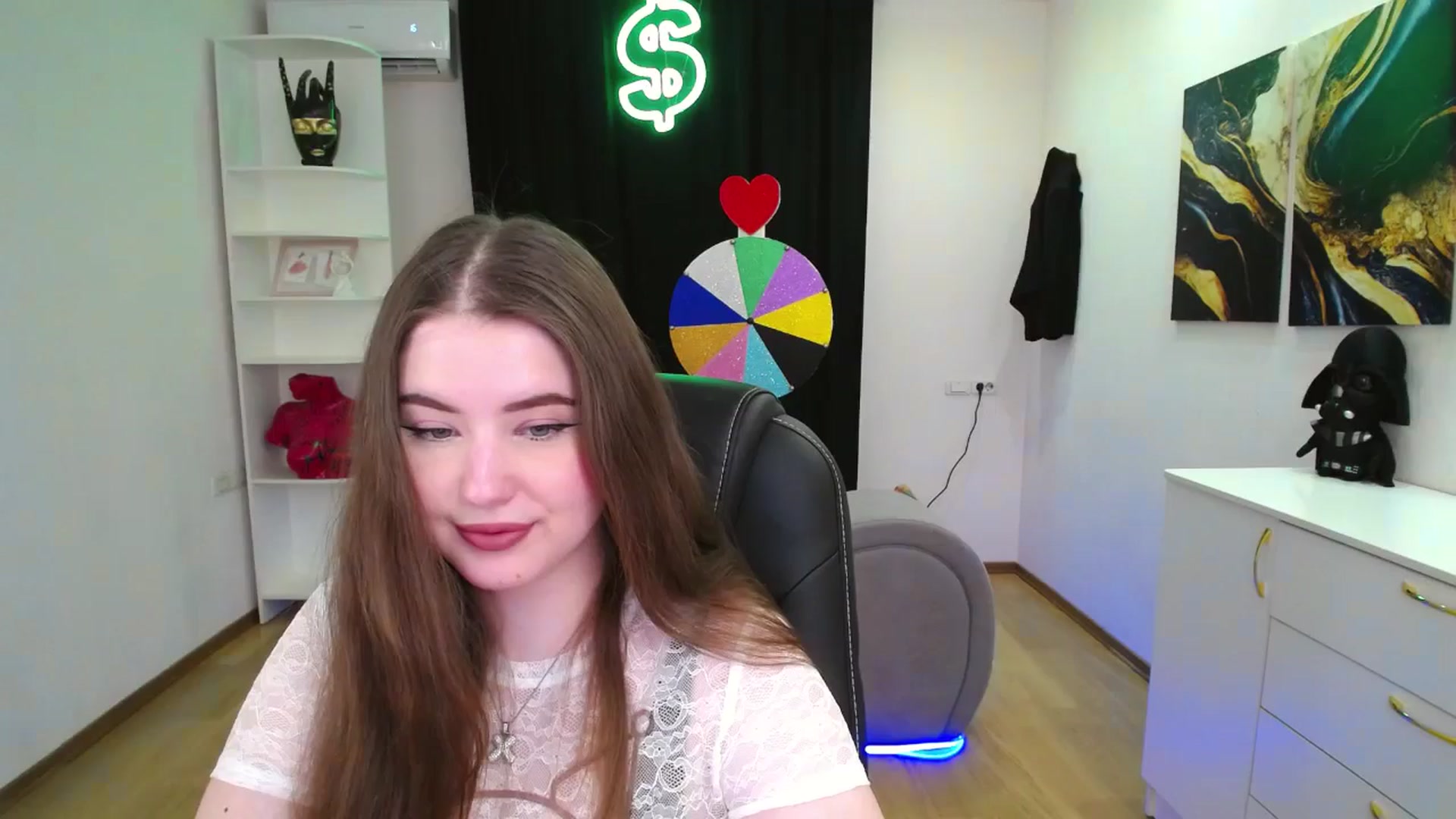 Gallery image thumbnail from AdmireMyEyes's myfreecams stream on, 05/14/2025, 07:25 image 6 of 20