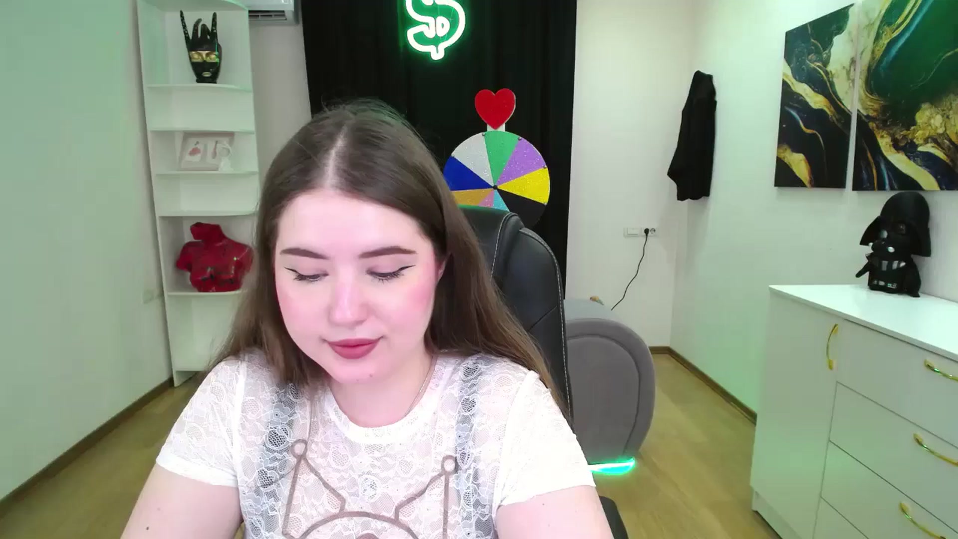 Gallery image thumbnail from AdmireMyEyes's myfreecams stream on, 05/14/2025, 09:48 image 17 of 20
