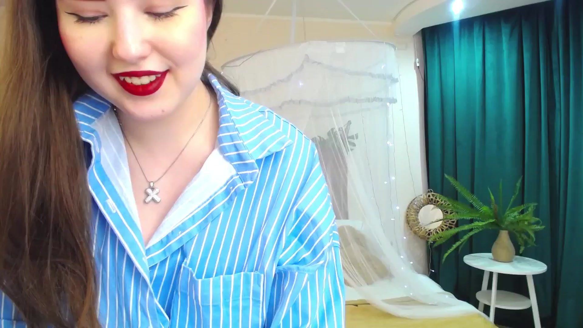 Gallery image thumbnail from AdmireMyEyes's myfreecams stream on, 05/15/2025, 07:44 image 16 of 20
