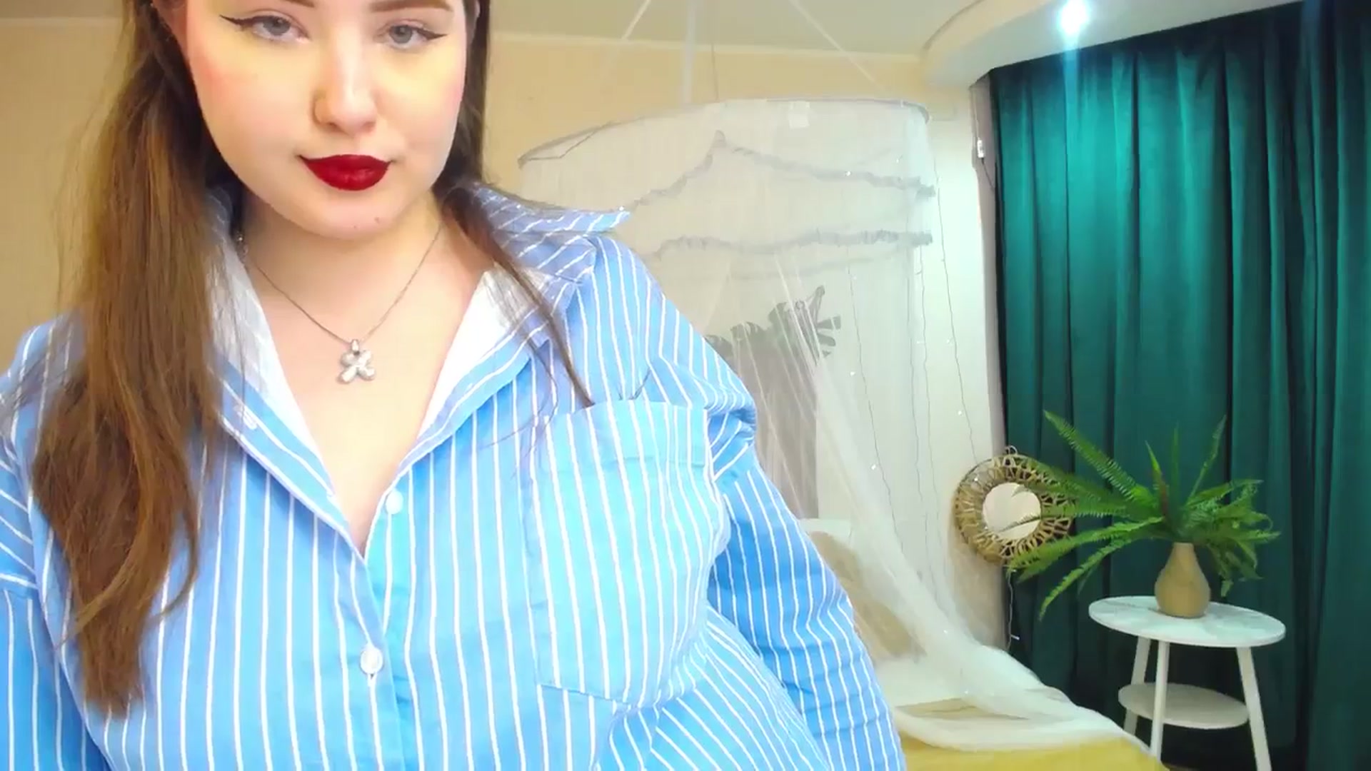 Gallery image thumbnail from AdmireMyEyes's myfreecams stream on, 05/15/2025, 07:44 image 14 of 20