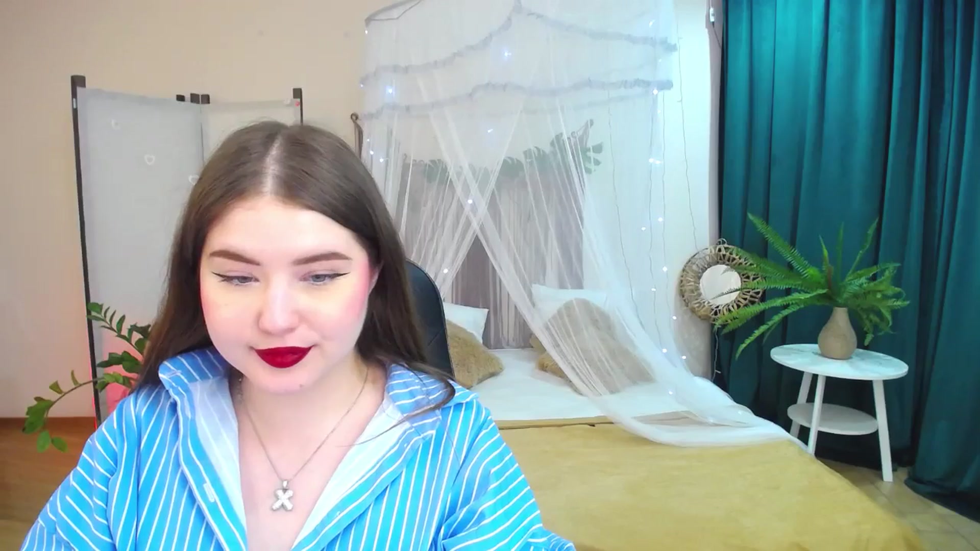 Gallery image thumbnail from AdmireMyEyes's myfreecams stream on, 05/15/2025, 07:44 image 4 of 20