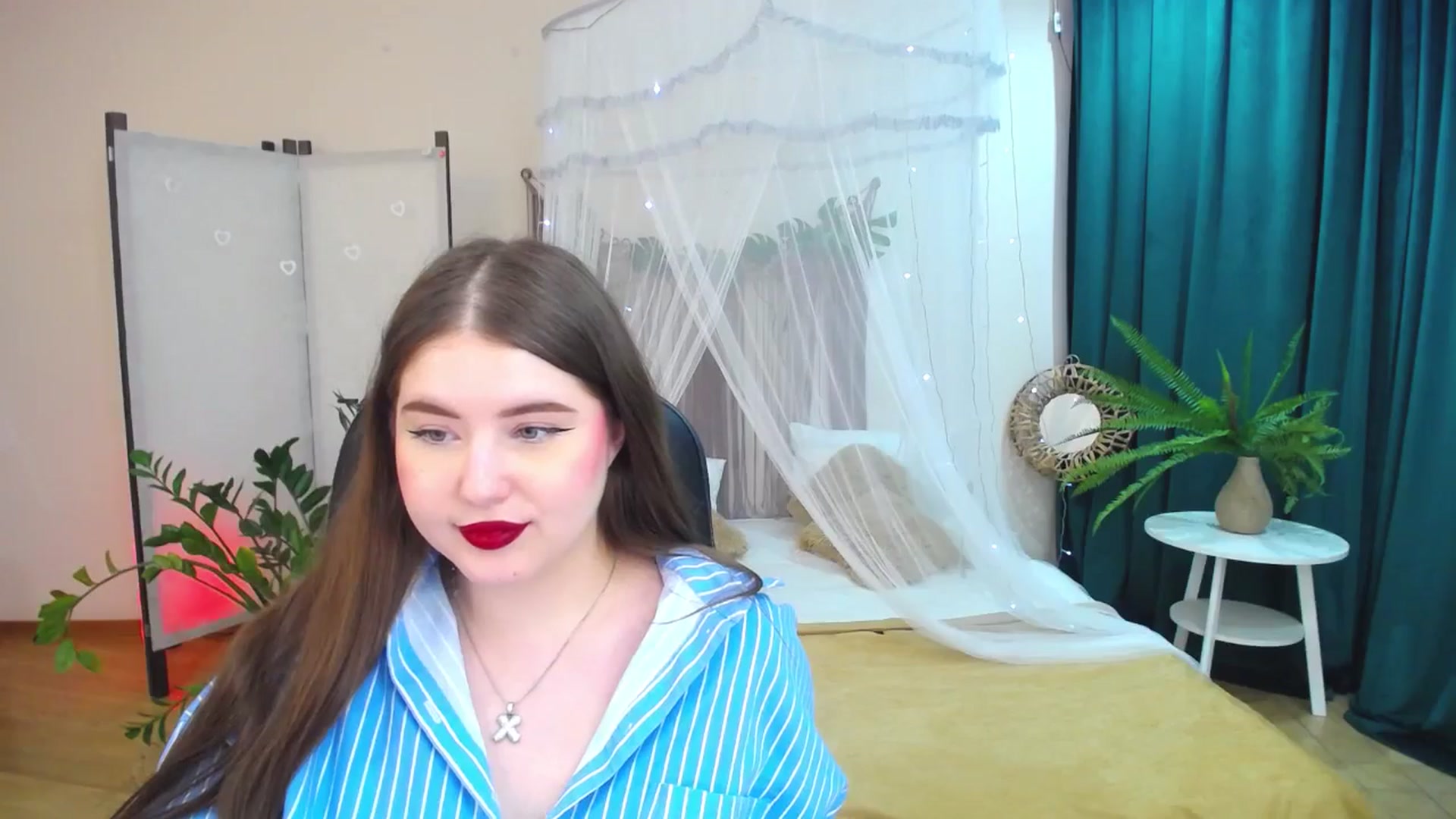 Gallery image thumbnail from AdmireMyEyes's myfreecams stream on, 05/15/2025, 07:44 image 7 of 20