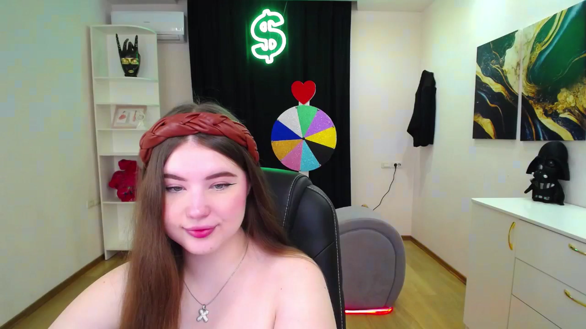 Gallery image thumbnail from AdmireMyEyes's myfreecams stream on, 05/16/2025, 18:52 image 3 of 20