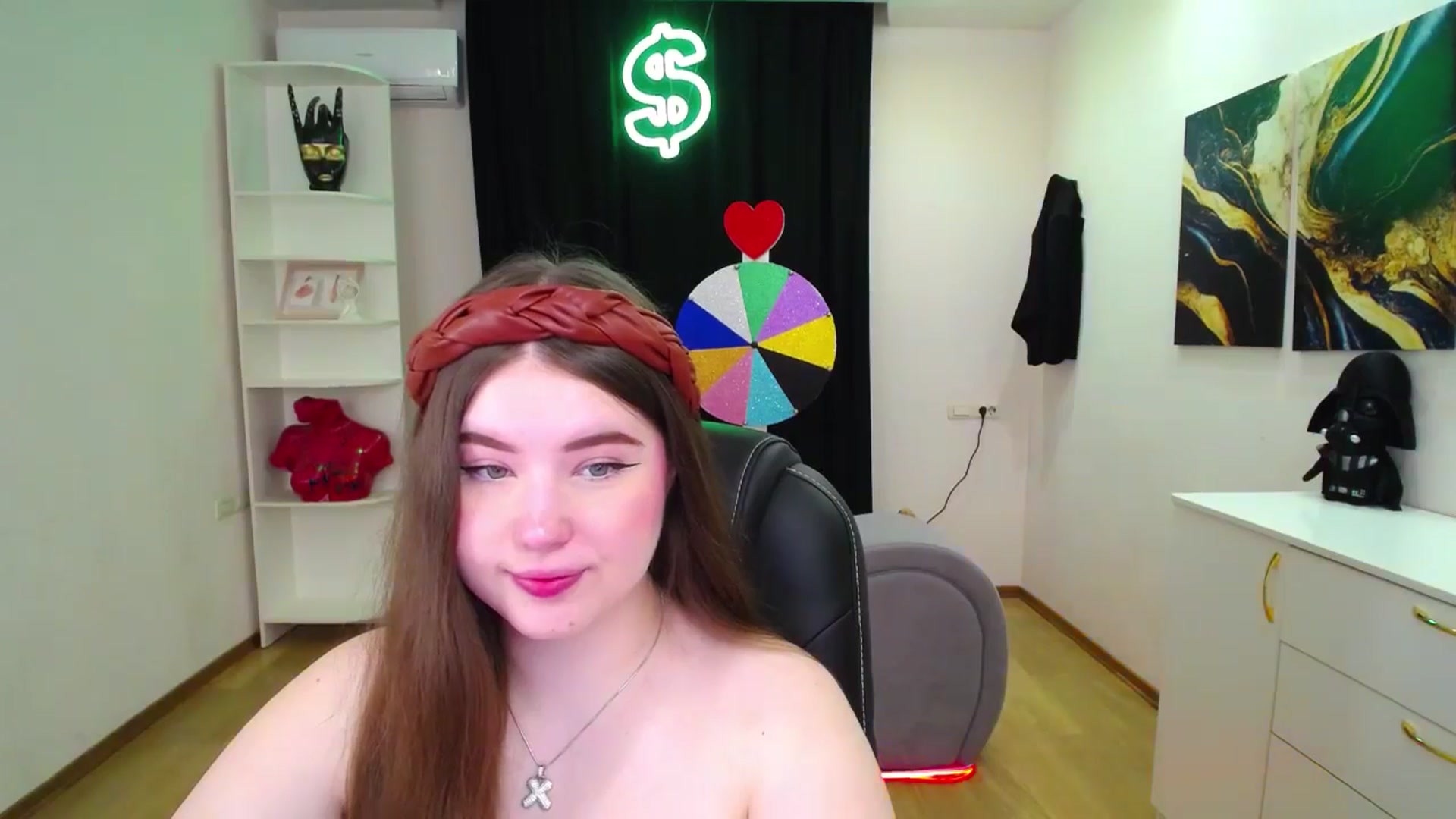 Gallery image thumbnail from AdmireMyEyes's myfreecams stream on, 05/16/2025, 18:52 image 5 of 20