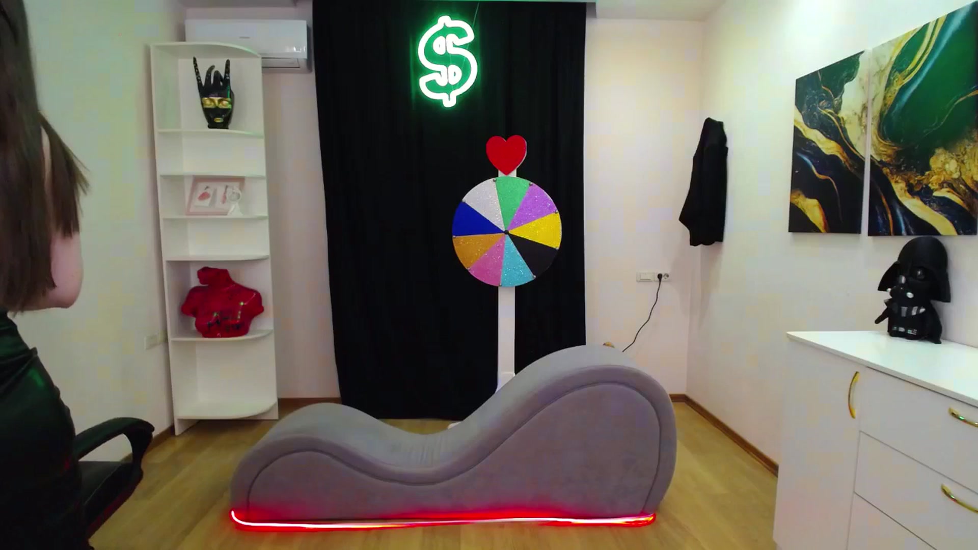 Gallery image thumbnail from AdmireMyEyes's myfreecams stream on, 05/16/2025, 18:52 image 14 of 20