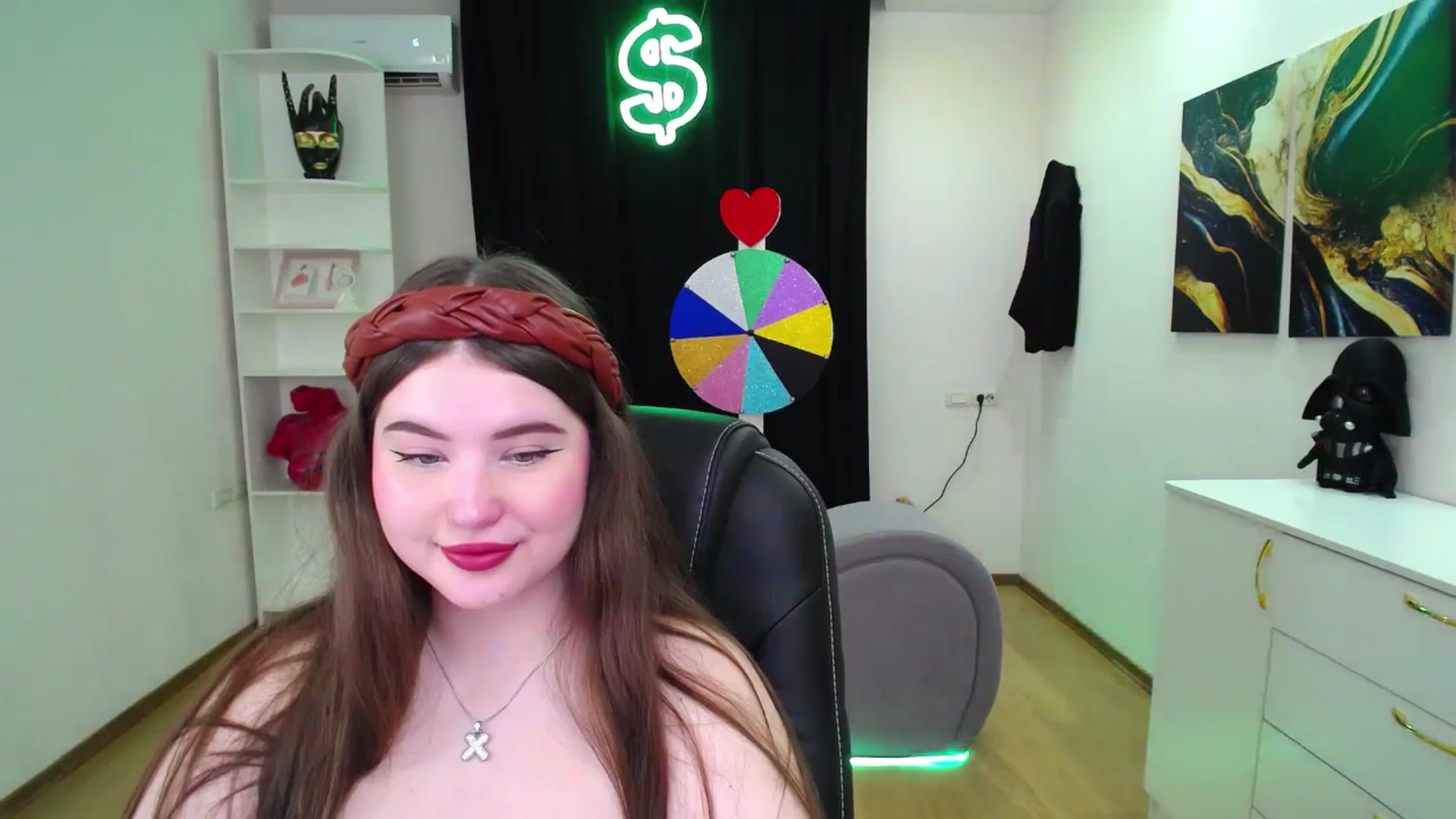 Gallery image thumbnail from AdmireMyEyes's myfreecams stream on, 05/16/2025, 19:46 image 10 of 20