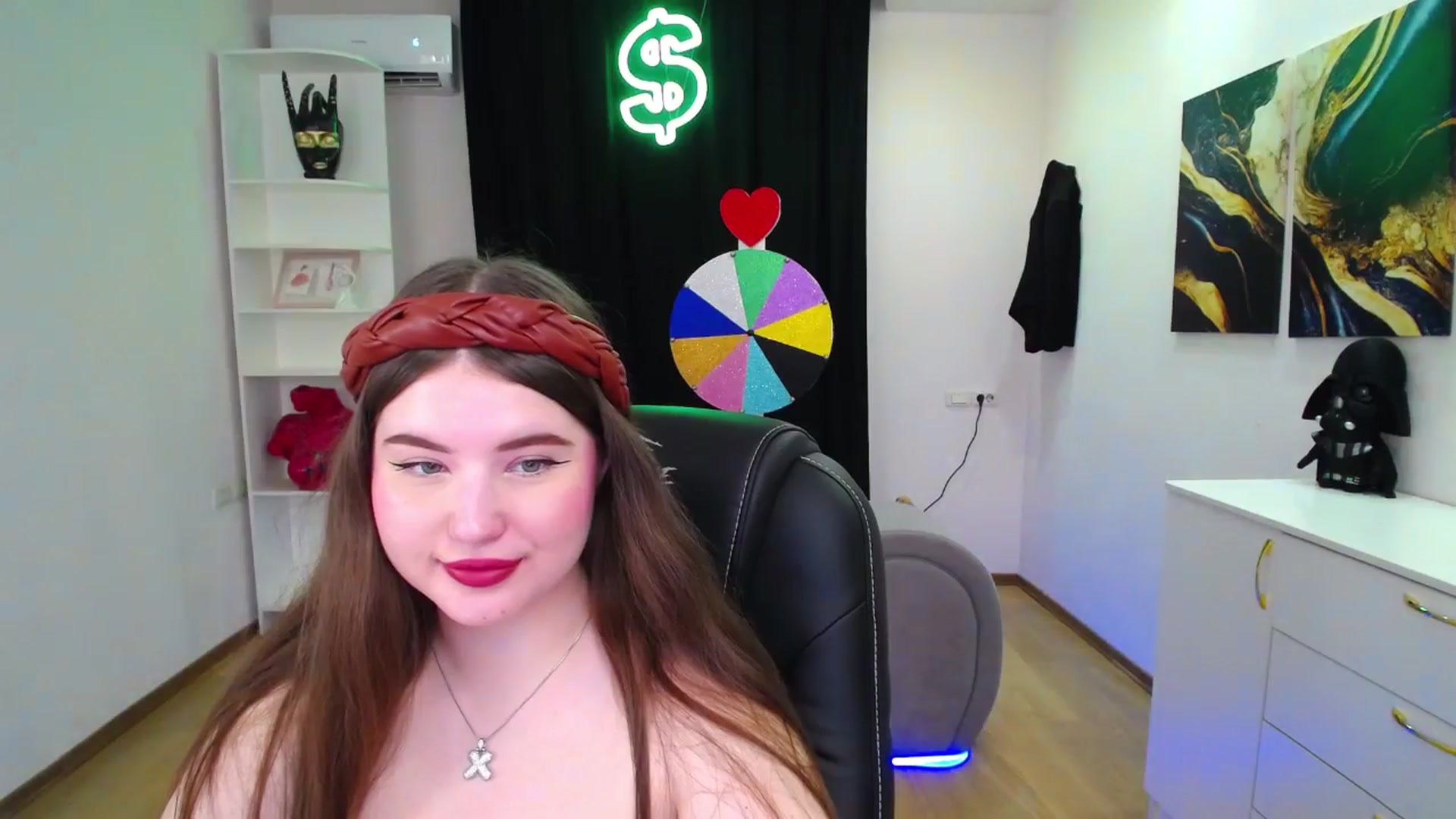 Gallery image thumbnail from AdmireMyEyes's myfreecams stream on, 05/16/2025, 19:46 image 16 of 20