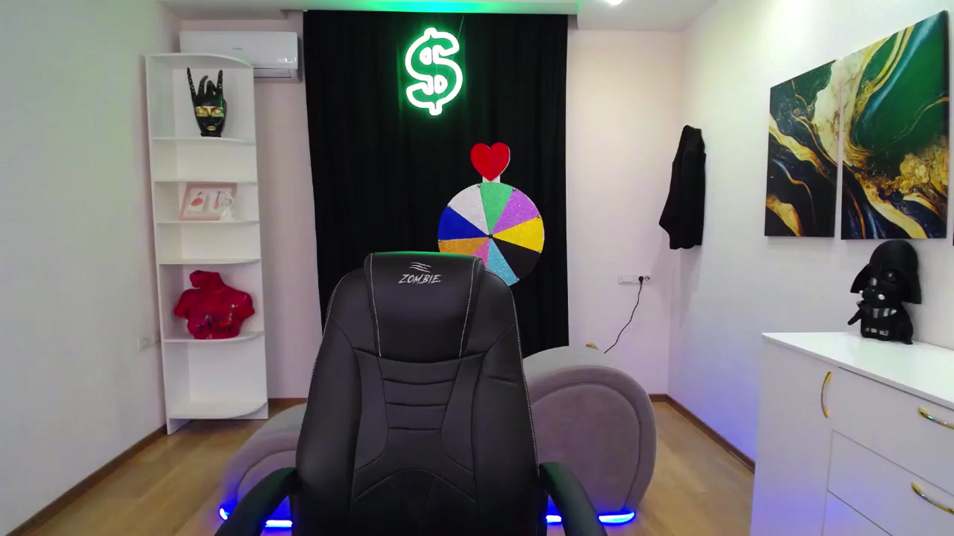 Gallery image thumbnail from AdmireMyEyes's myfreecams stream on, 05/16/2025, 21:35 image 19 of 20