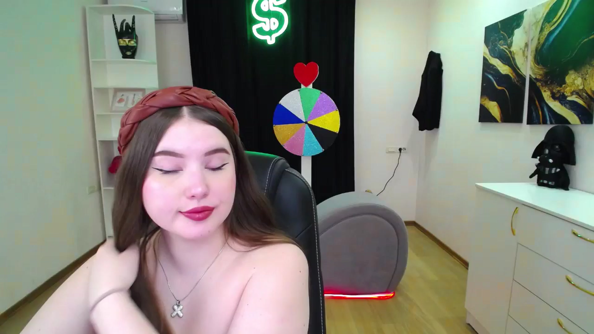 Gallery image thumbnail from AdmireMyEyes's myfreecams stream on, 05/16/2025, 21:35 image 1 of 20